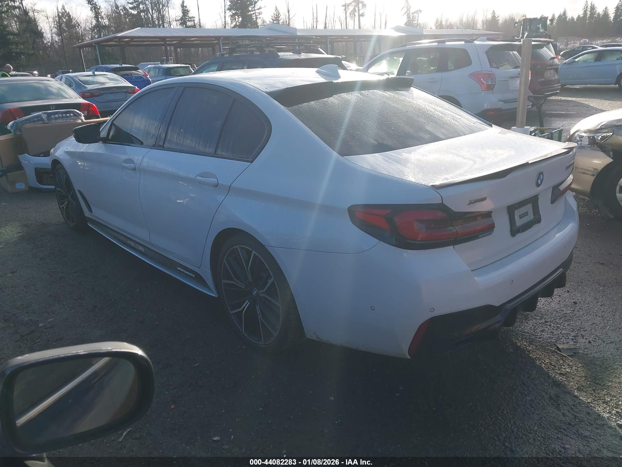BMW M550I image 3