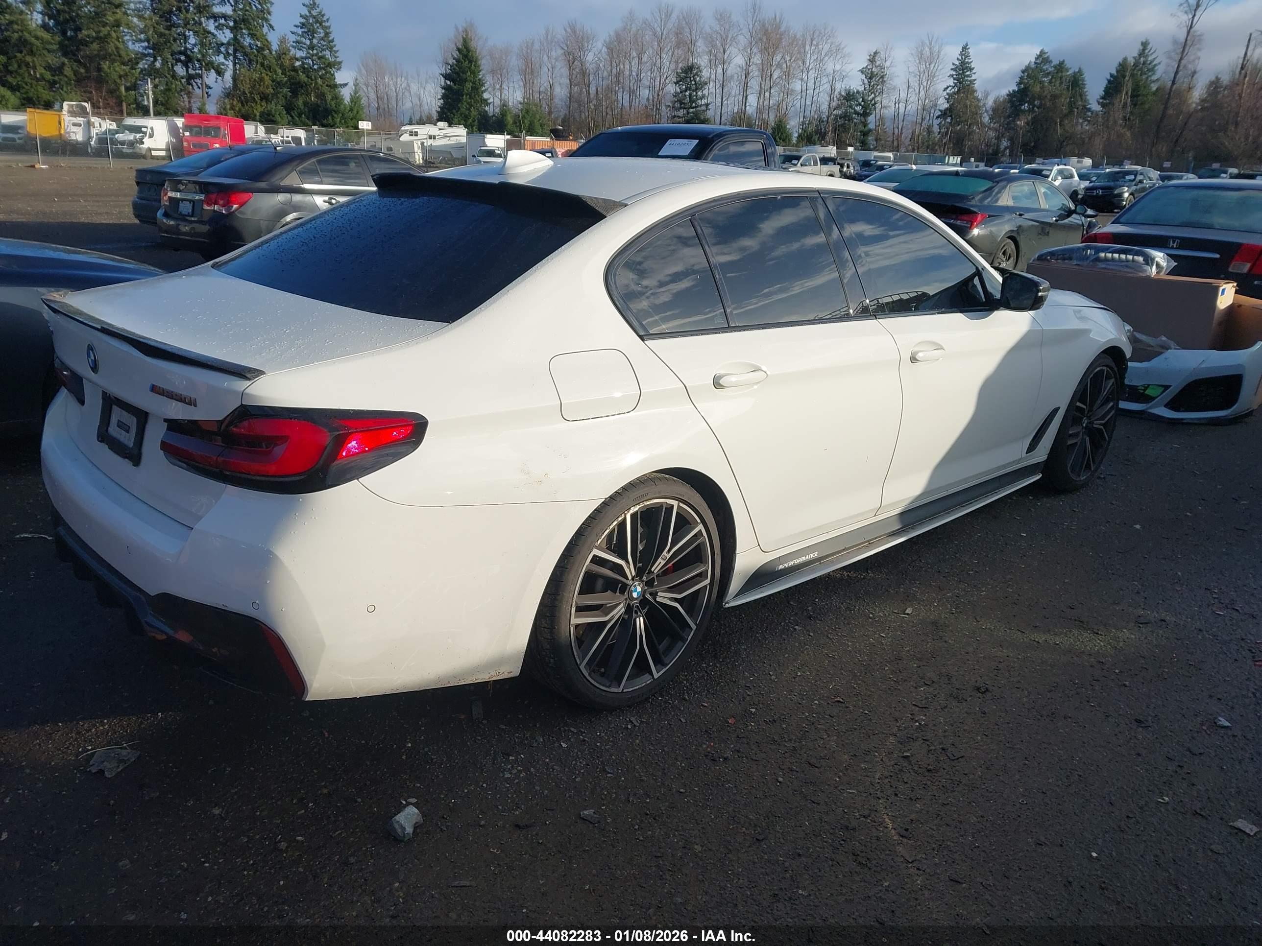 BMW M550I image 4