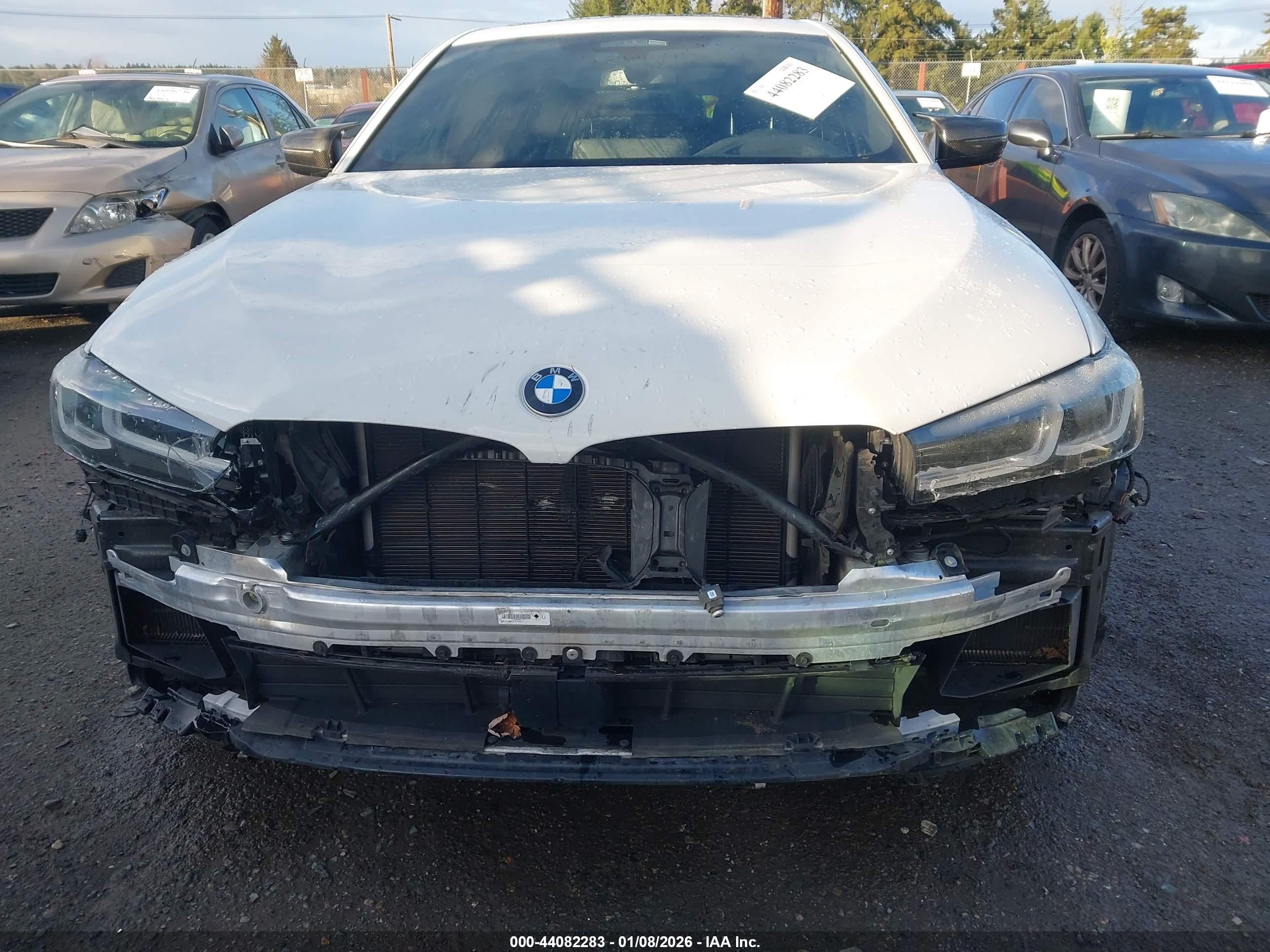 BMW M550I image 6