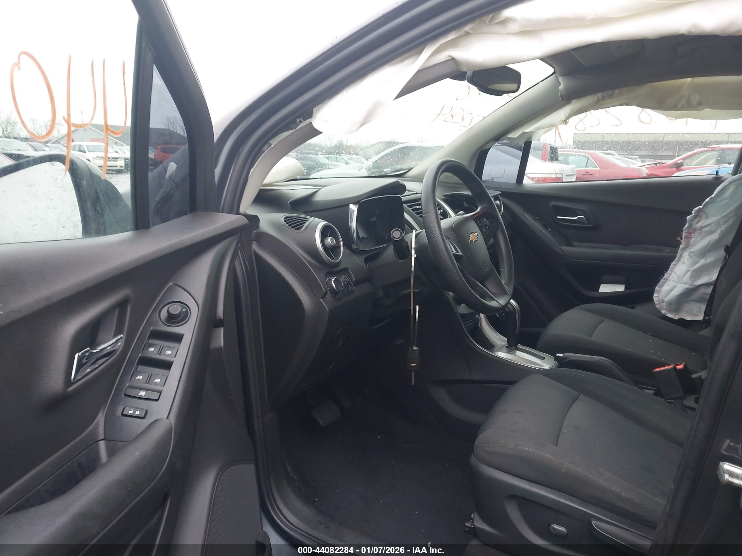 CHEVROLET TRAX image 5