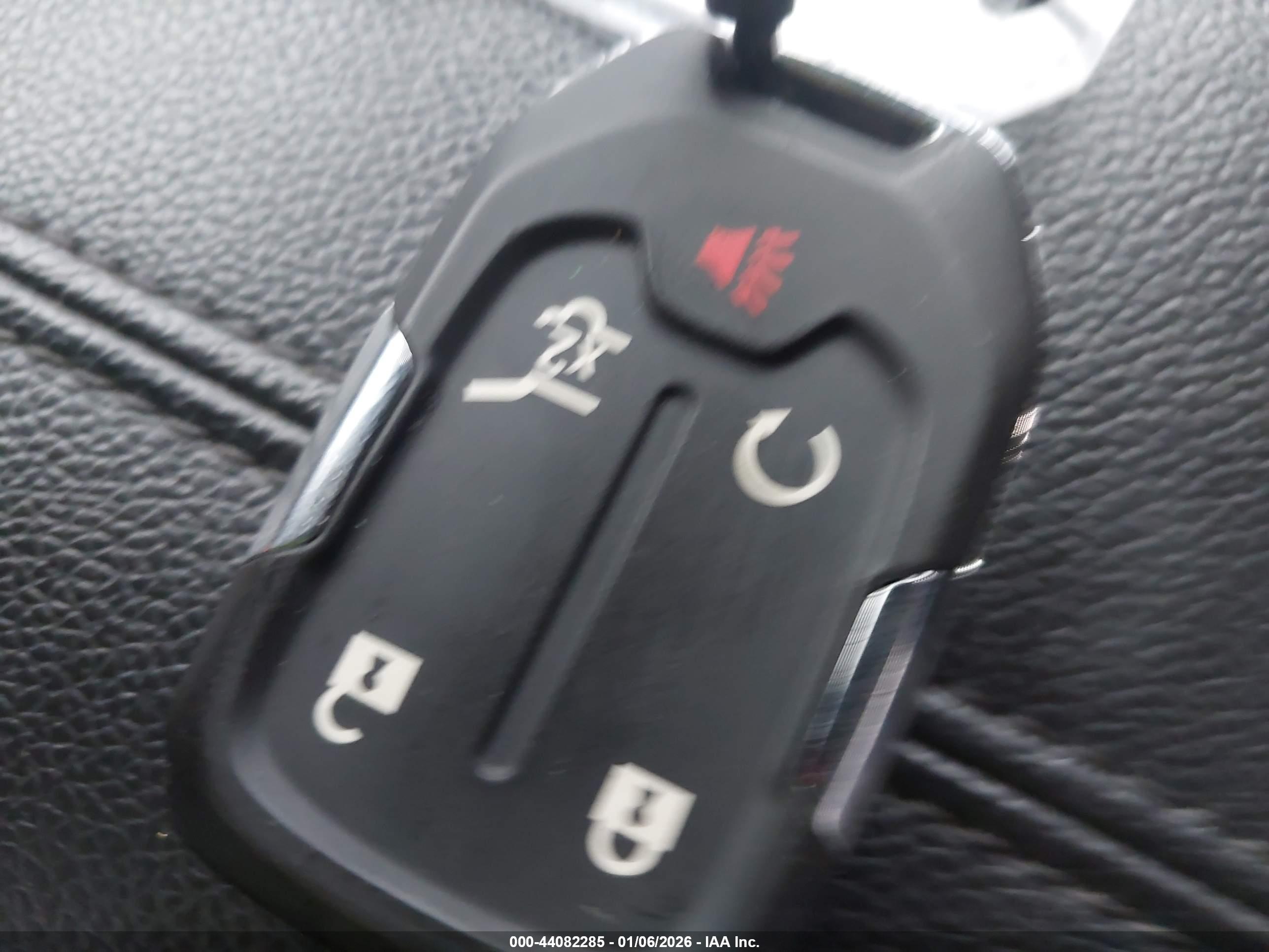 GMC TERRAIN image 11