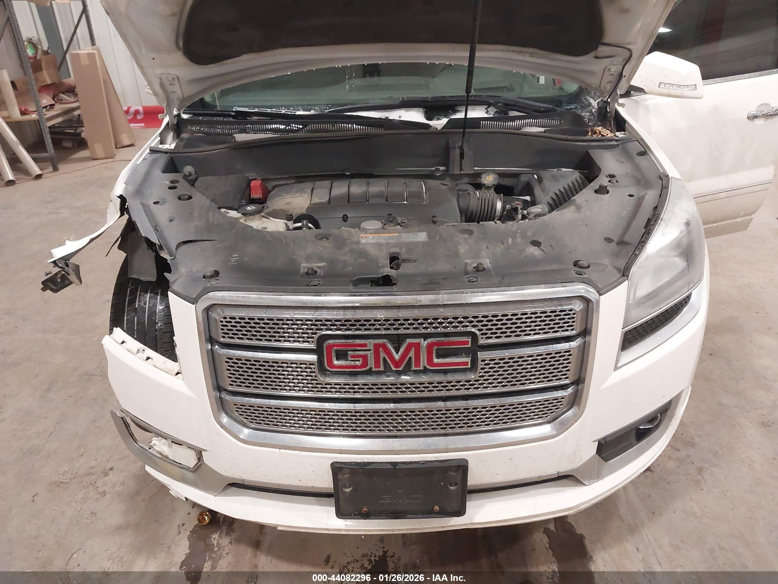 GMC ACADIA image 10