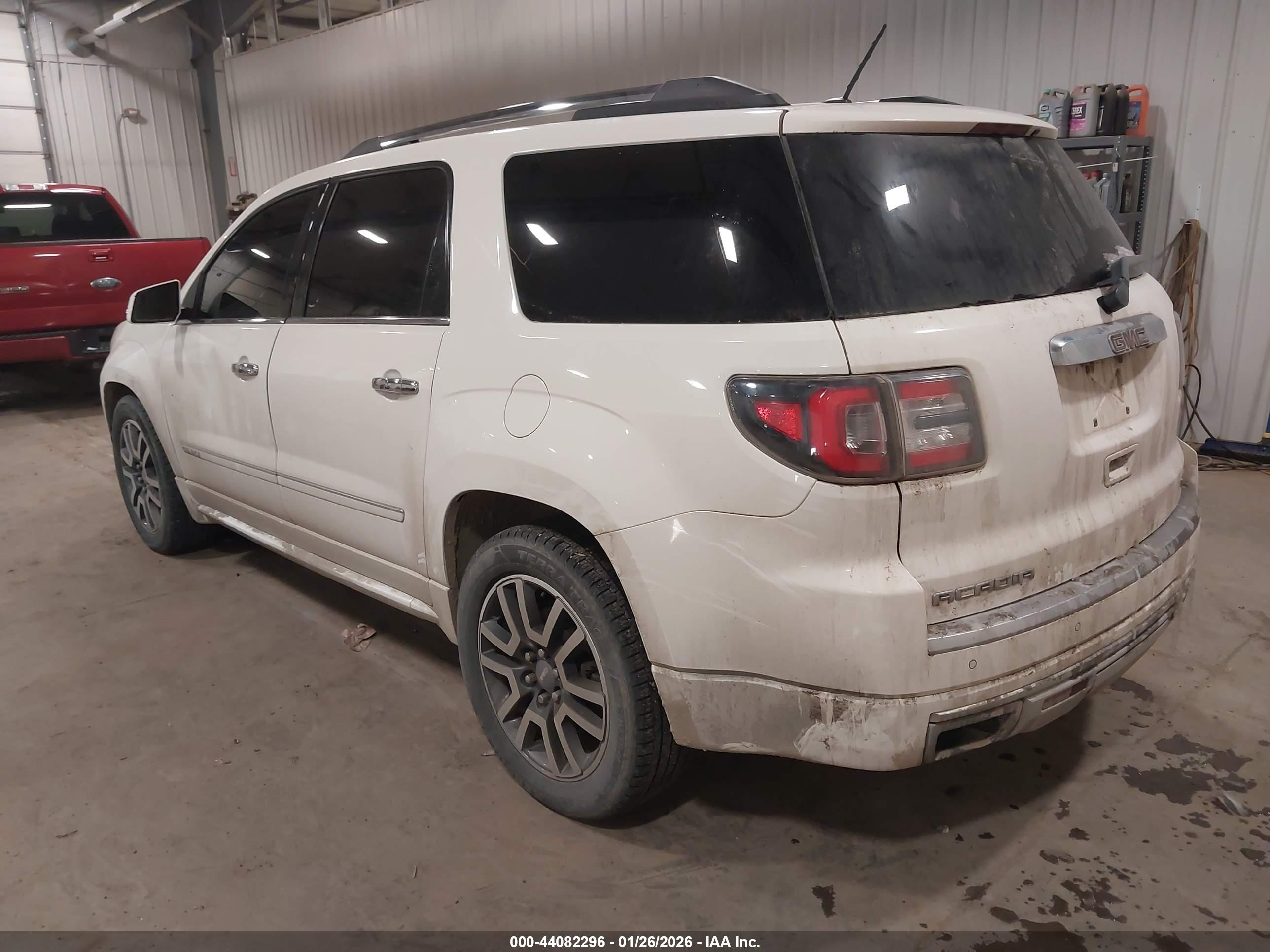 GMC ACADIA image 3