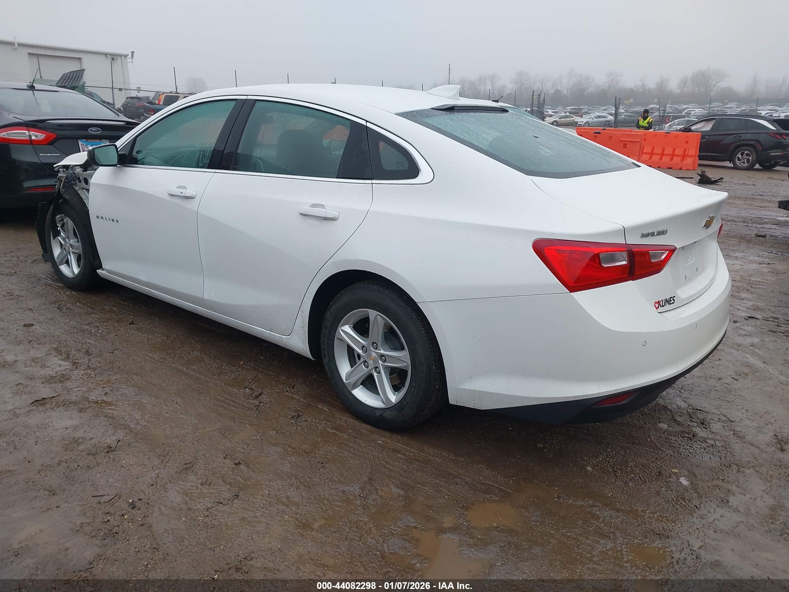 CHEVROLET MALIBU image 3