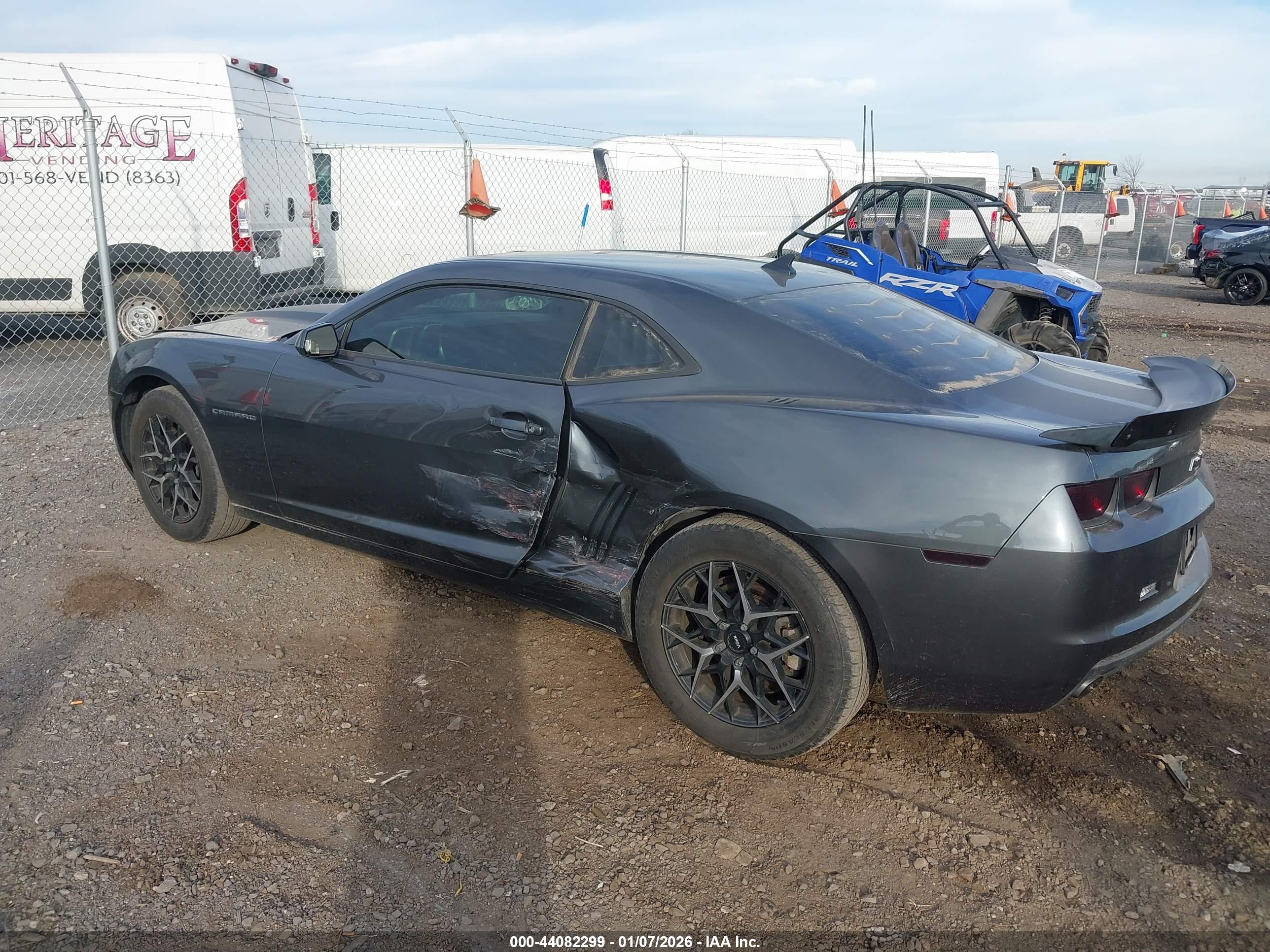CHEVROLET CAMARO image 3