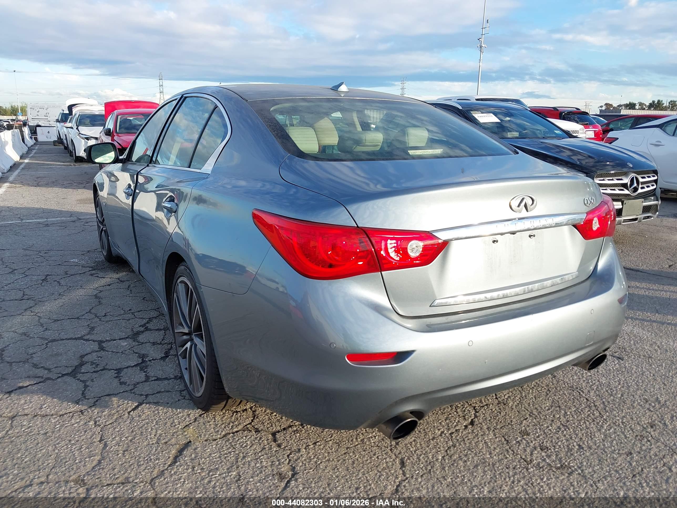 INFINITI Q50 image 3