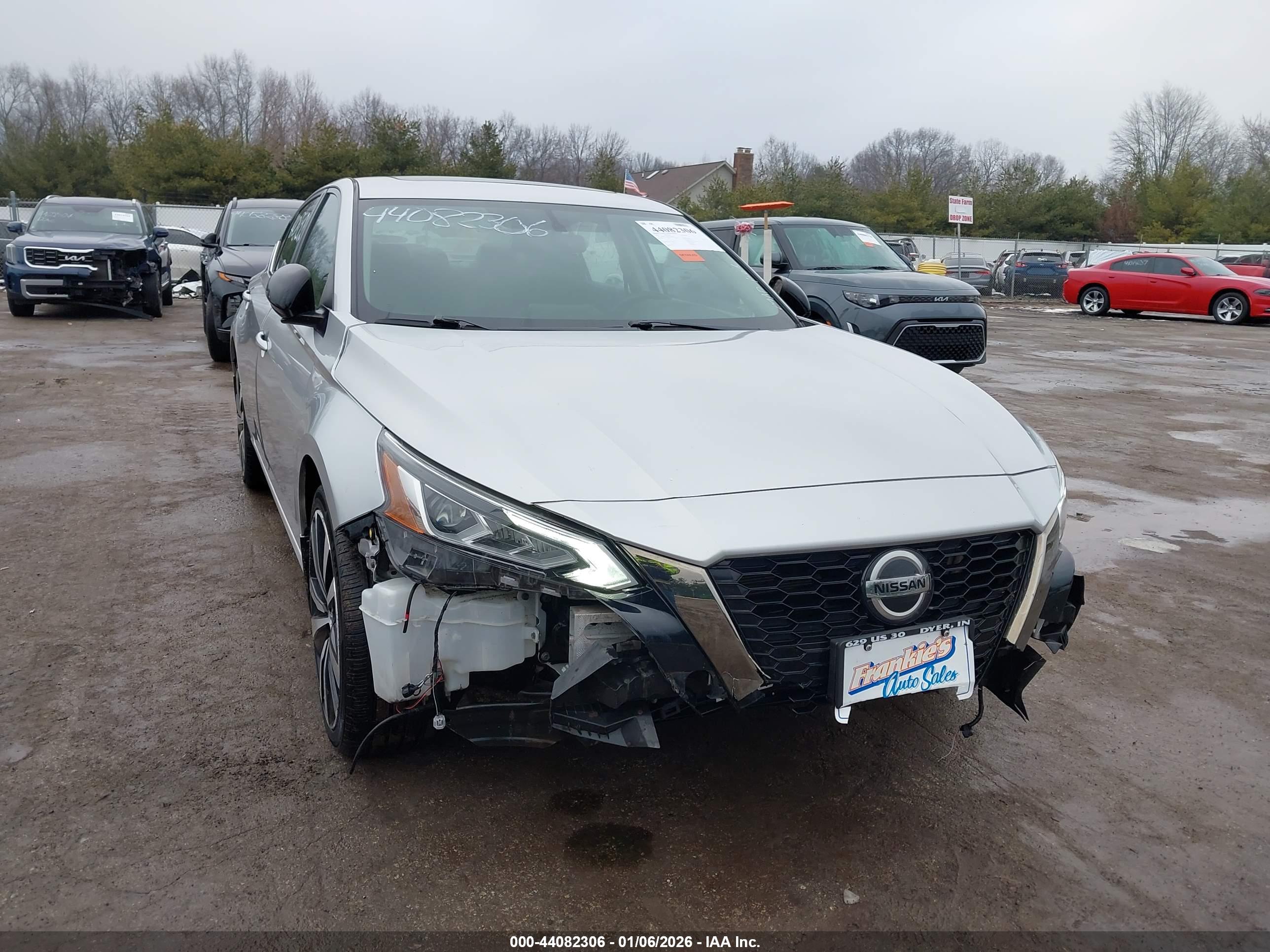 NISSAN ALTIMA image 6