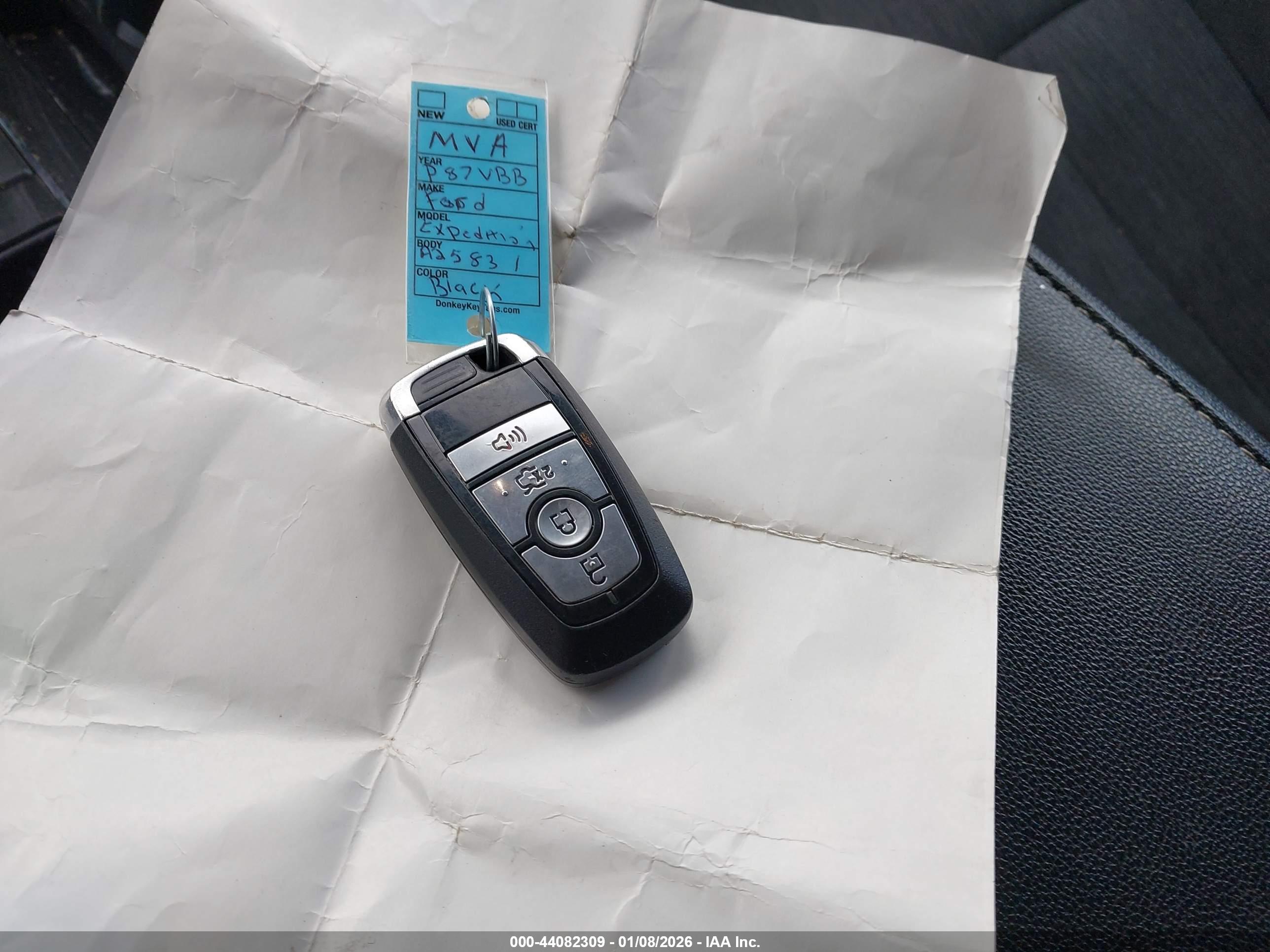 FORD EXPEDITION image 11