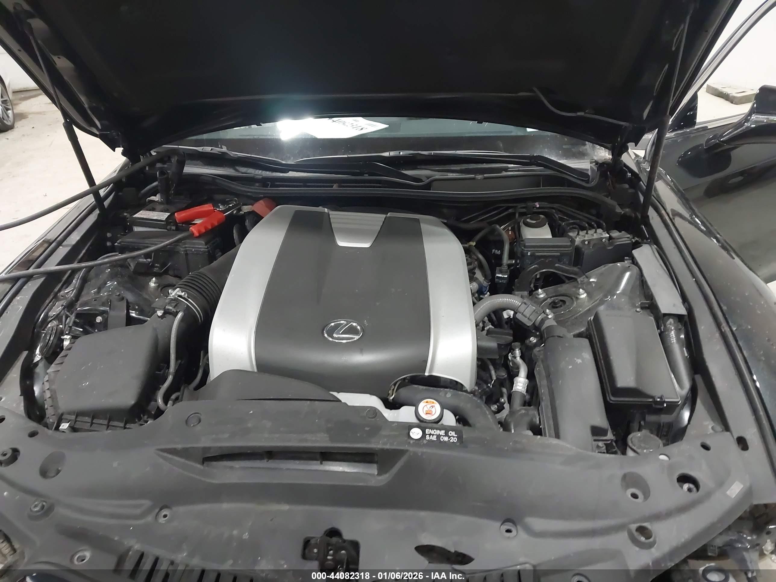 LEXUS IS image 10