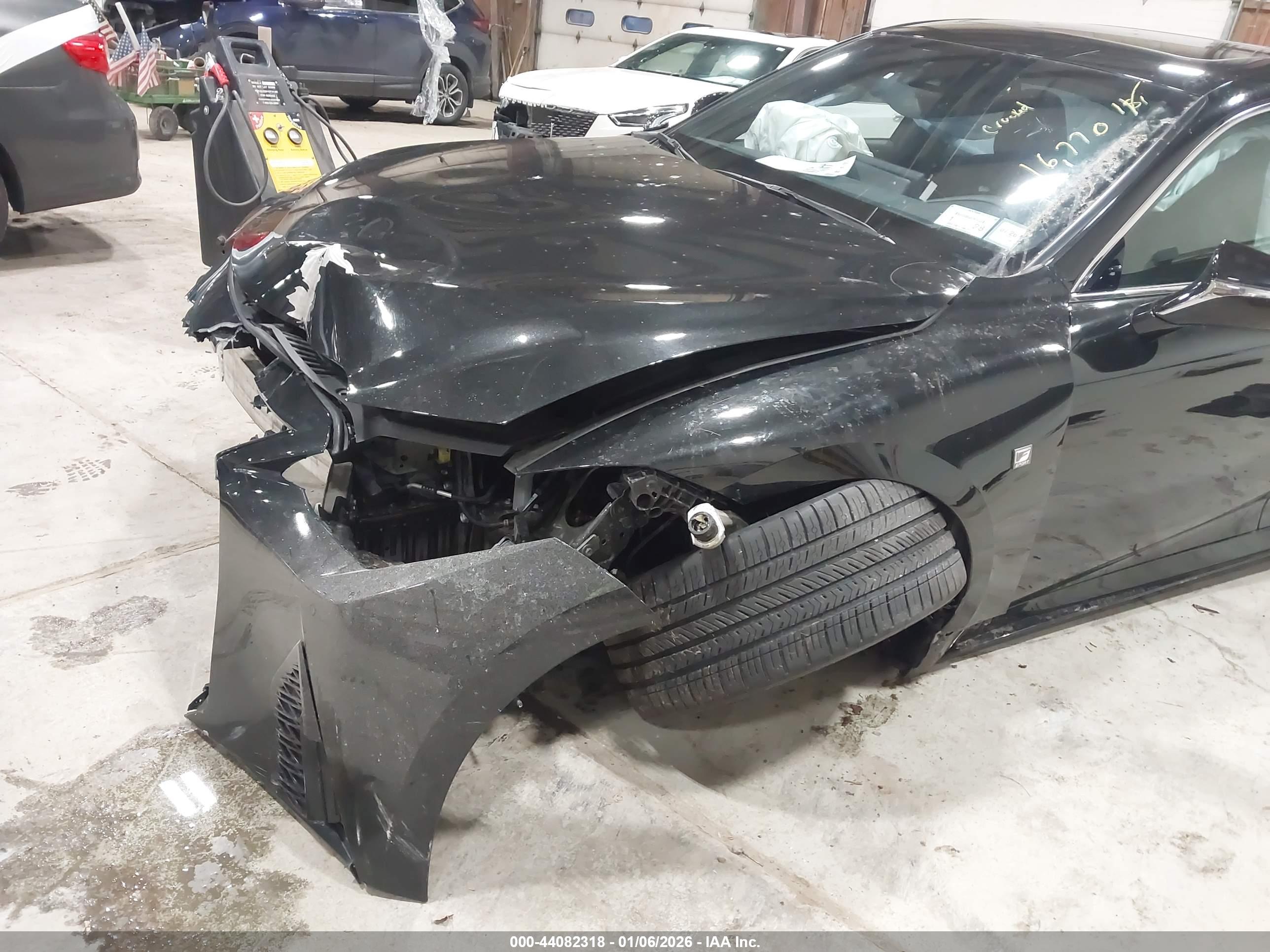 LEXUS IS image 6