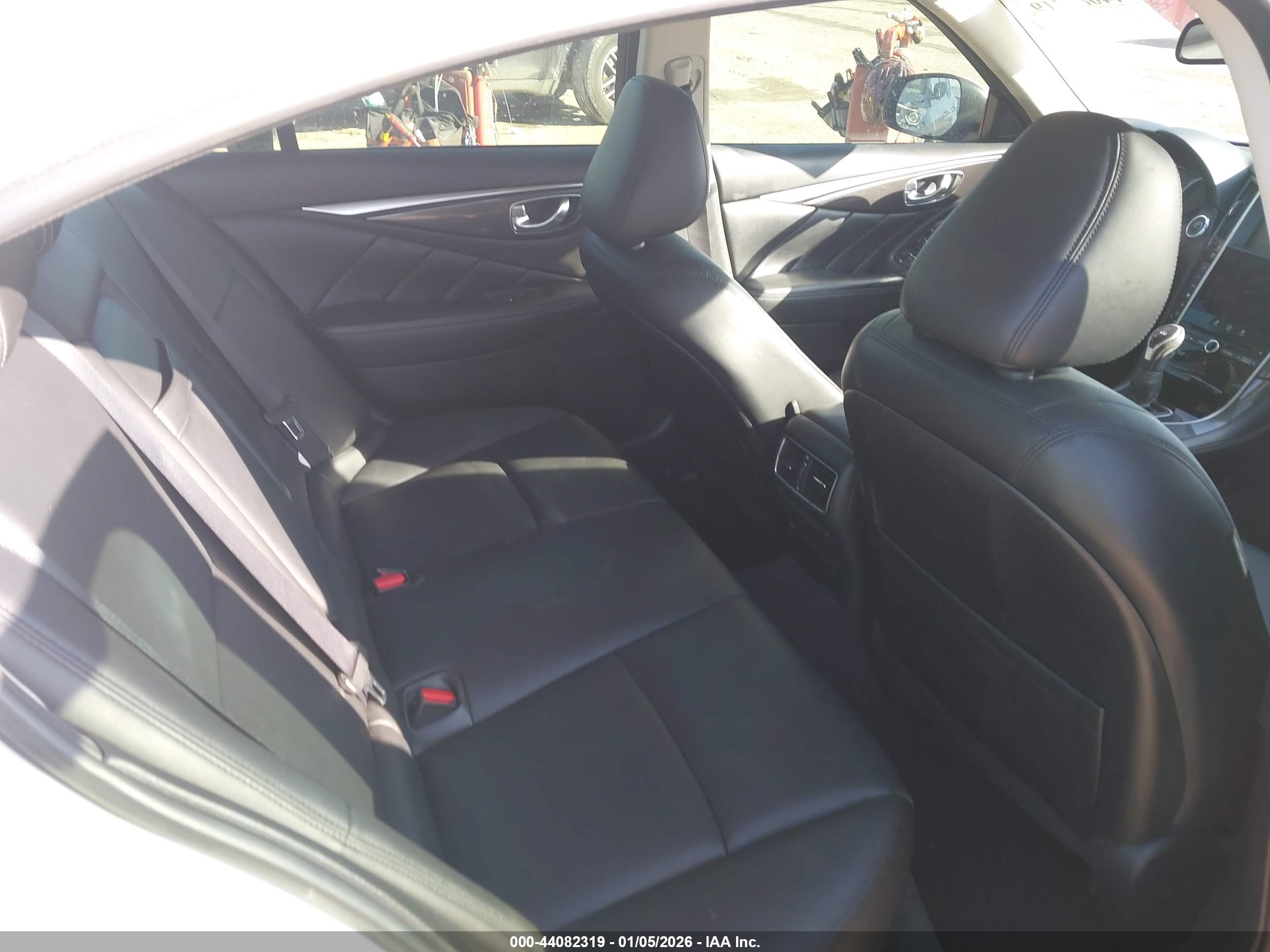 INFINITI Q50 image 8