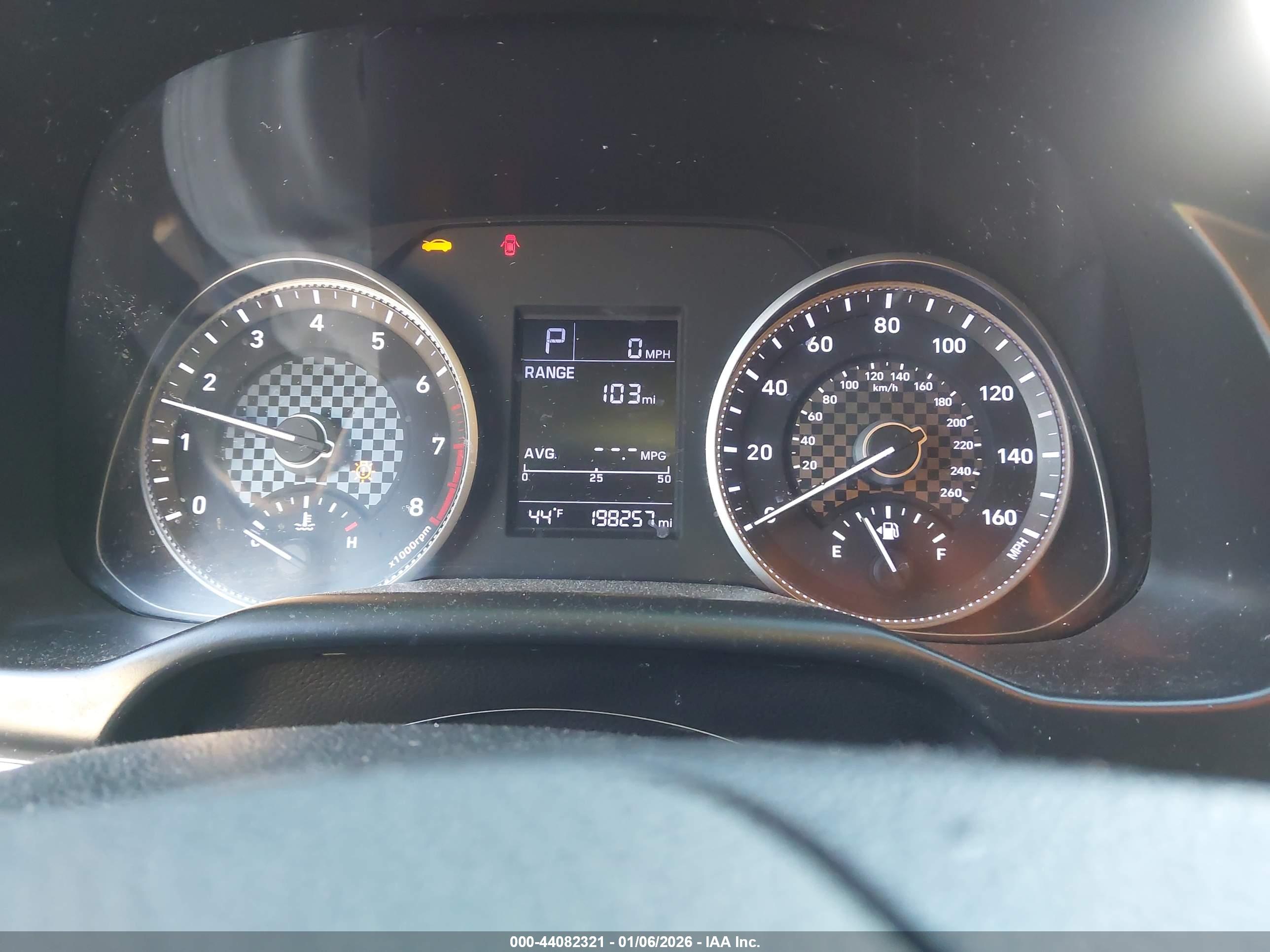HYUNDAI ELANTRA image 7