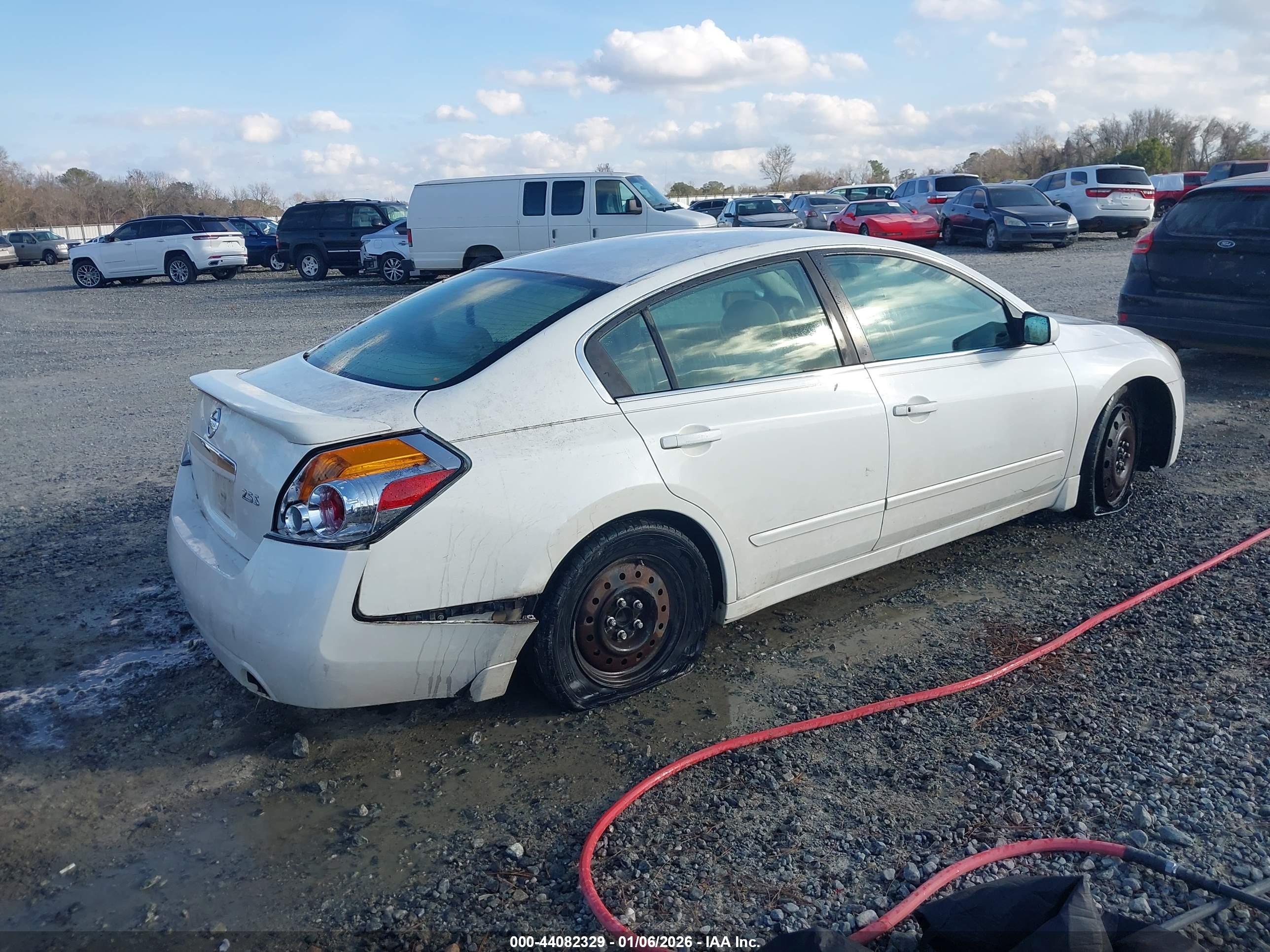 NISSAN ALTIMA image 4
