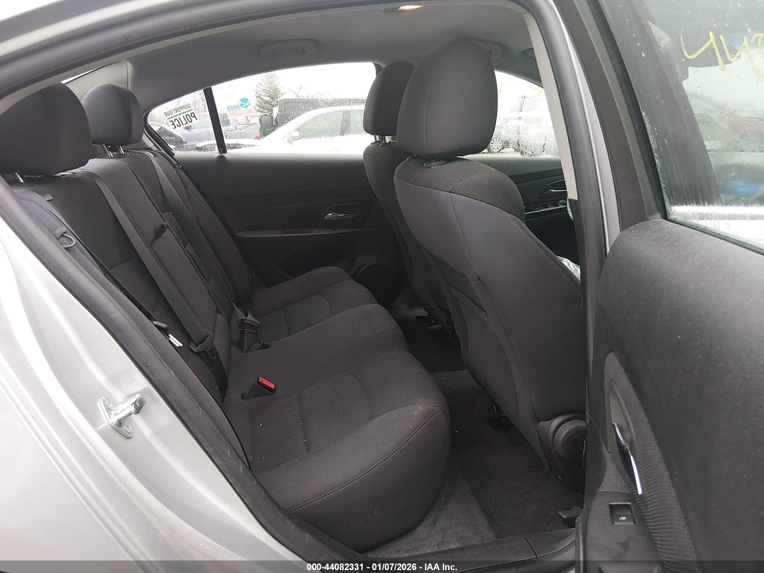 CHEVROLET CRUZE image 8