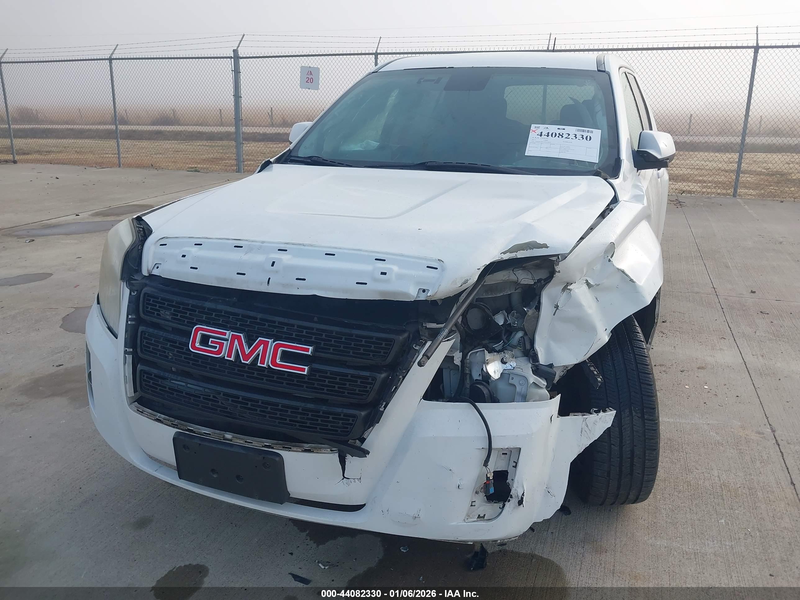 GMC TERRAIN image 6
