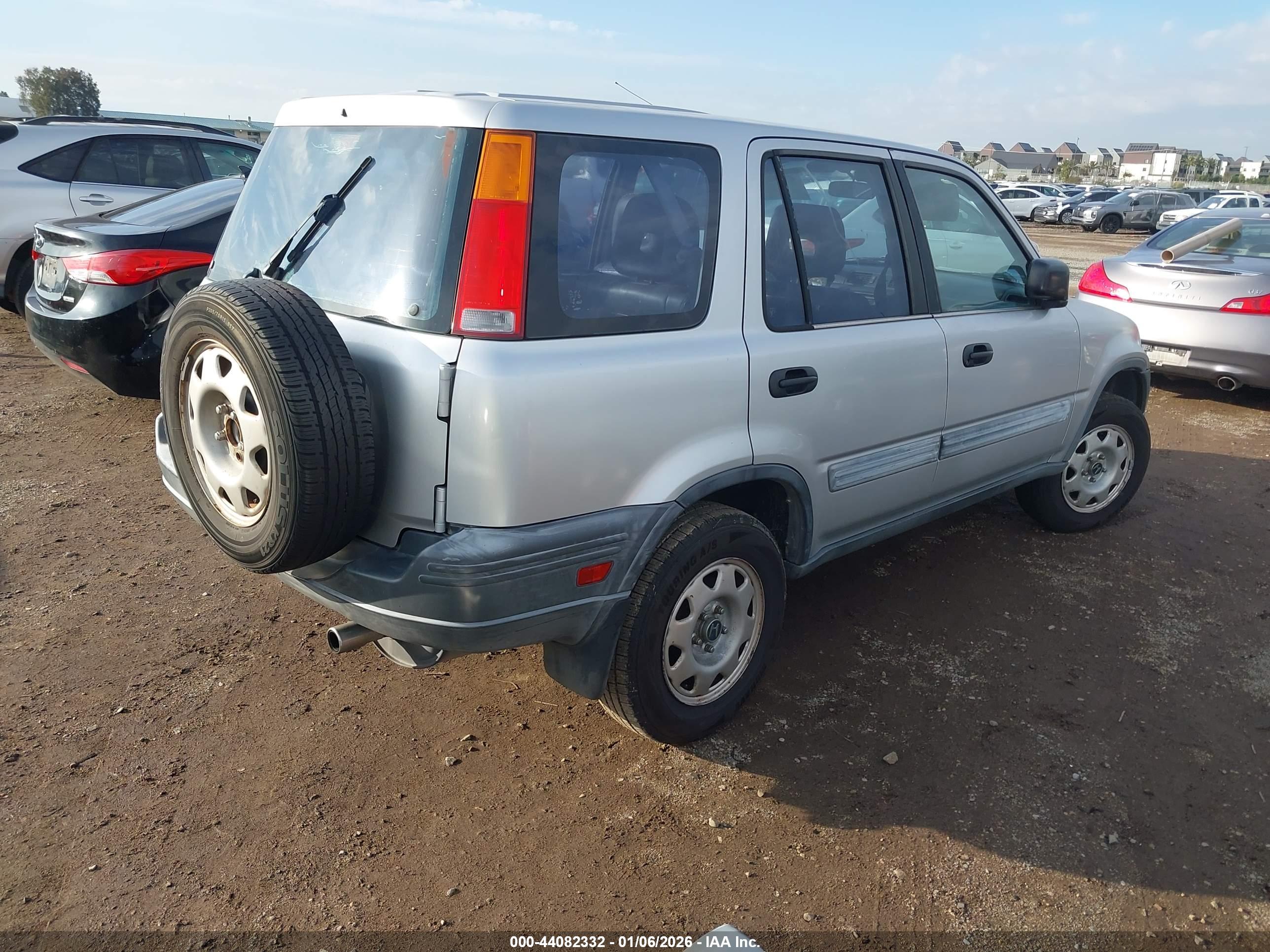 HONDA CR-V image 4