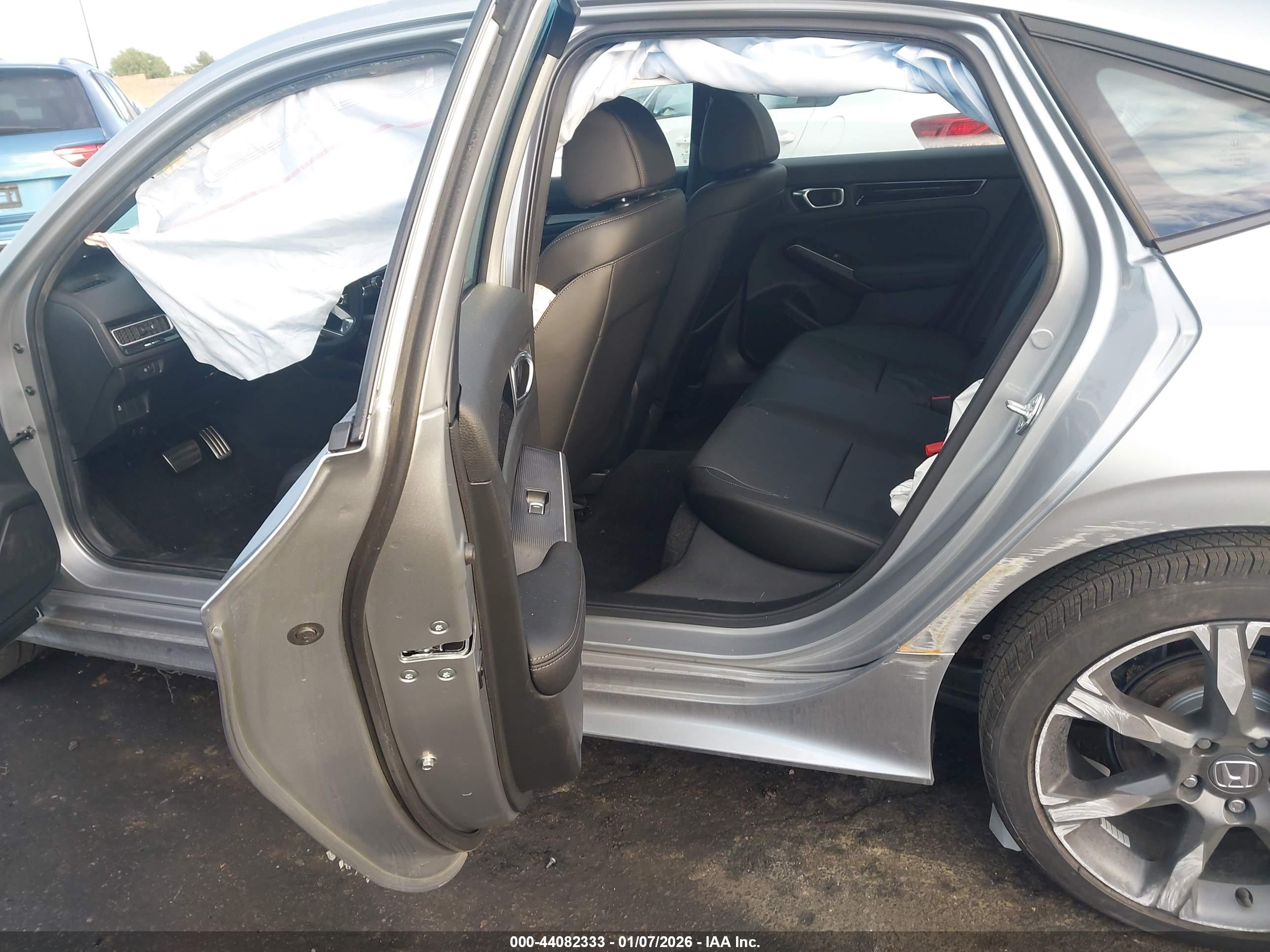 HONDA CIVIC image 8