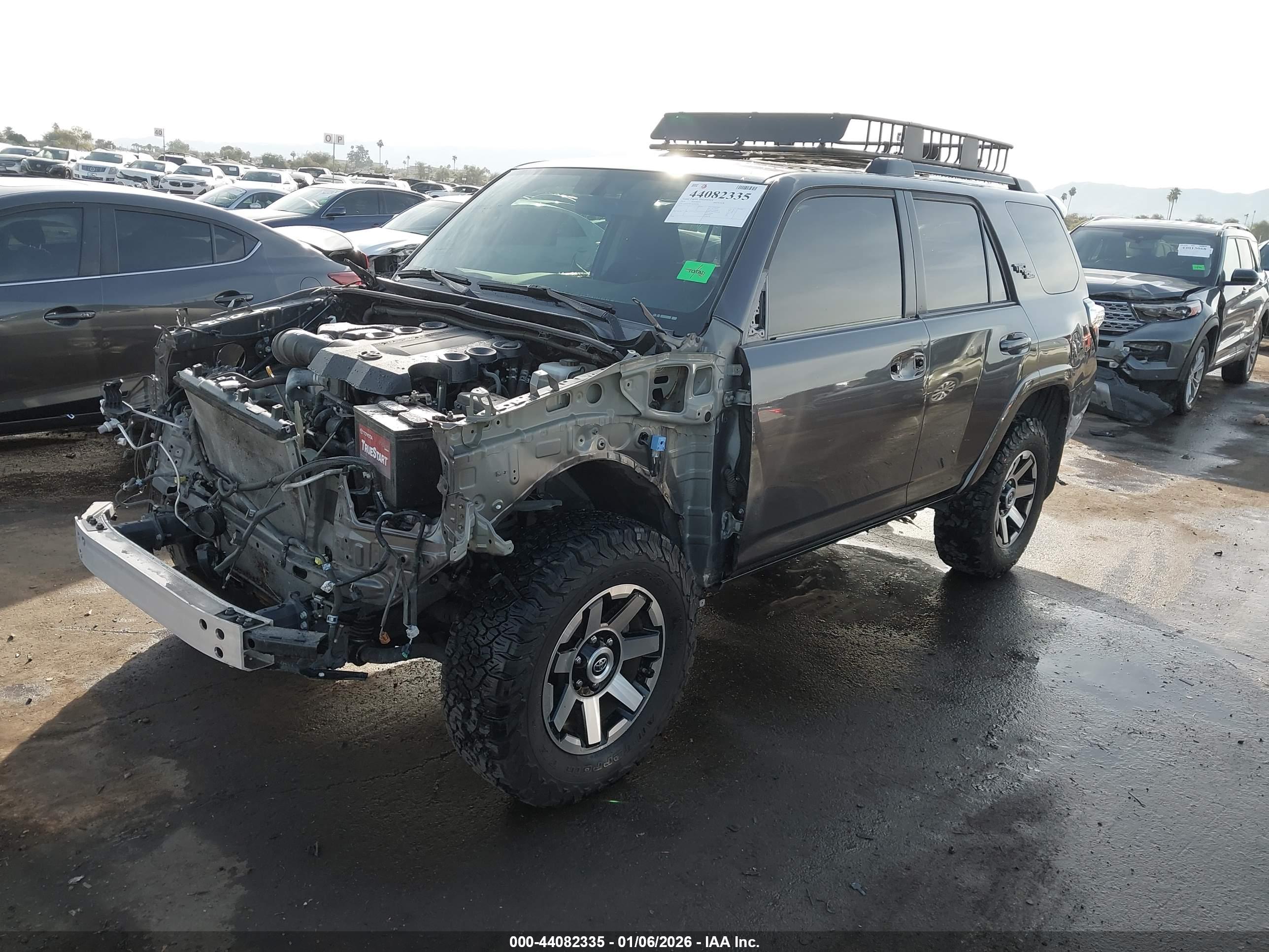 TOYOTA 4RUNNER image 2