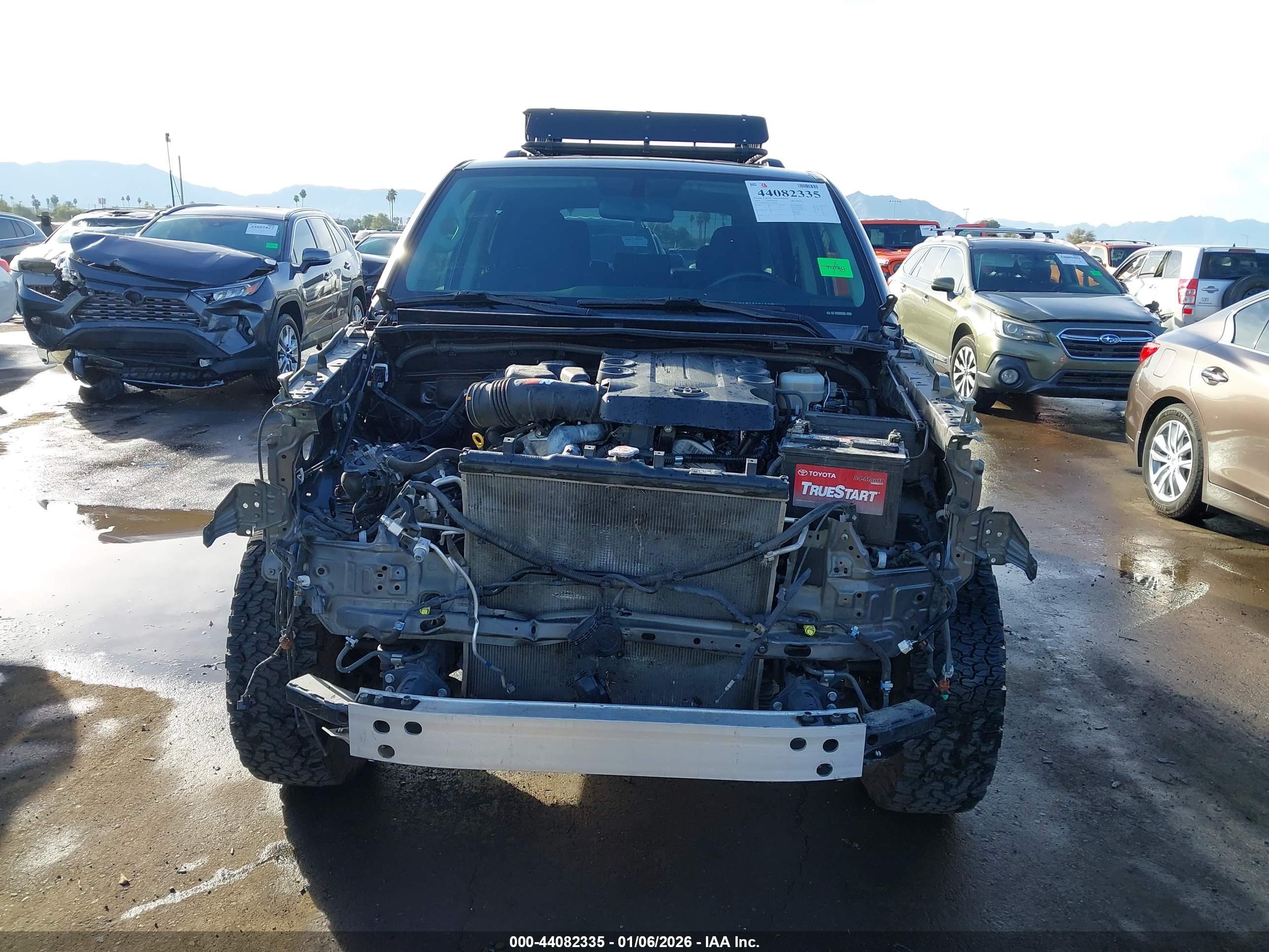 TOYOTA 4RUNNER image 6