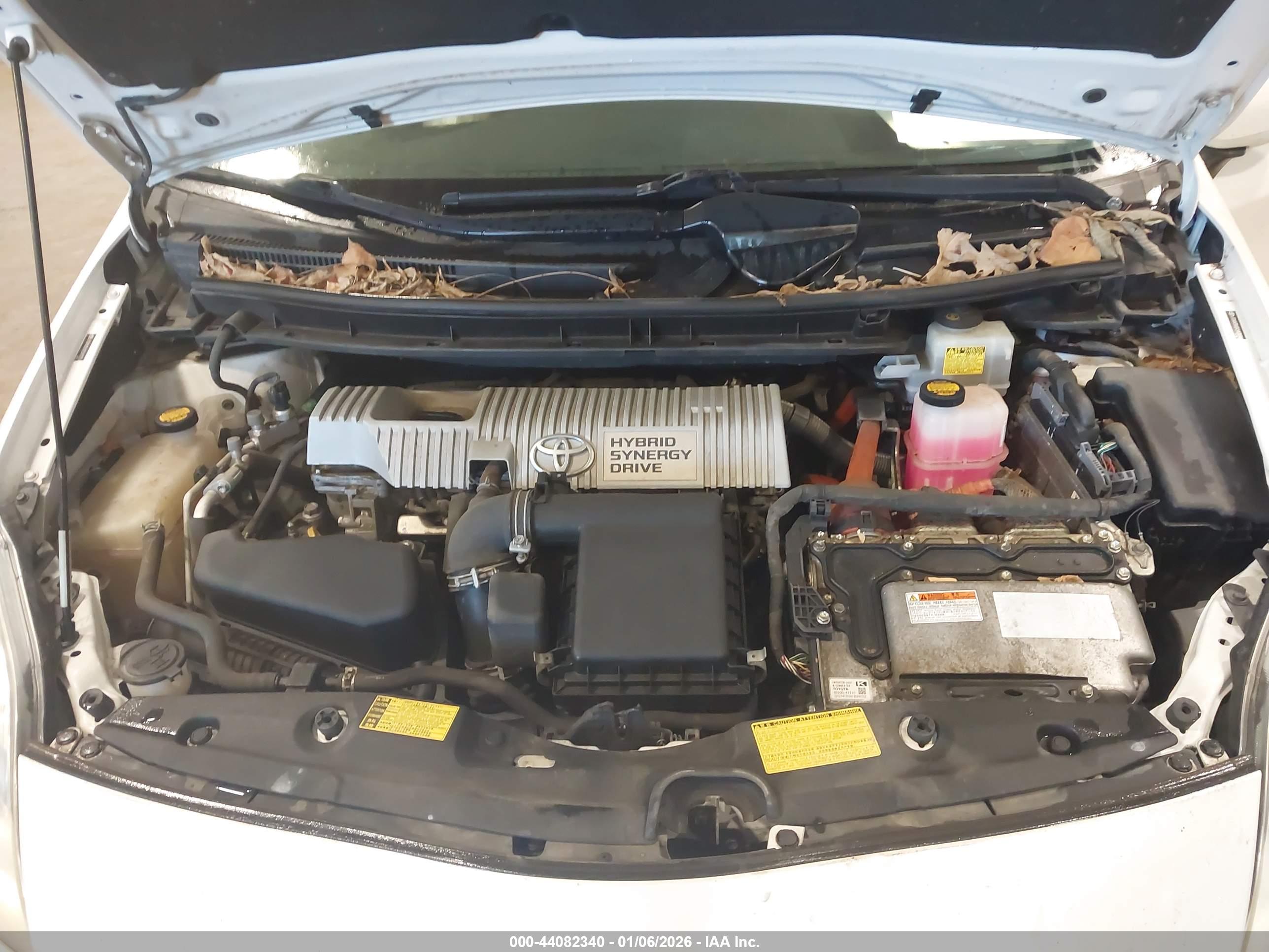 TOYOTA PRIUS image 10