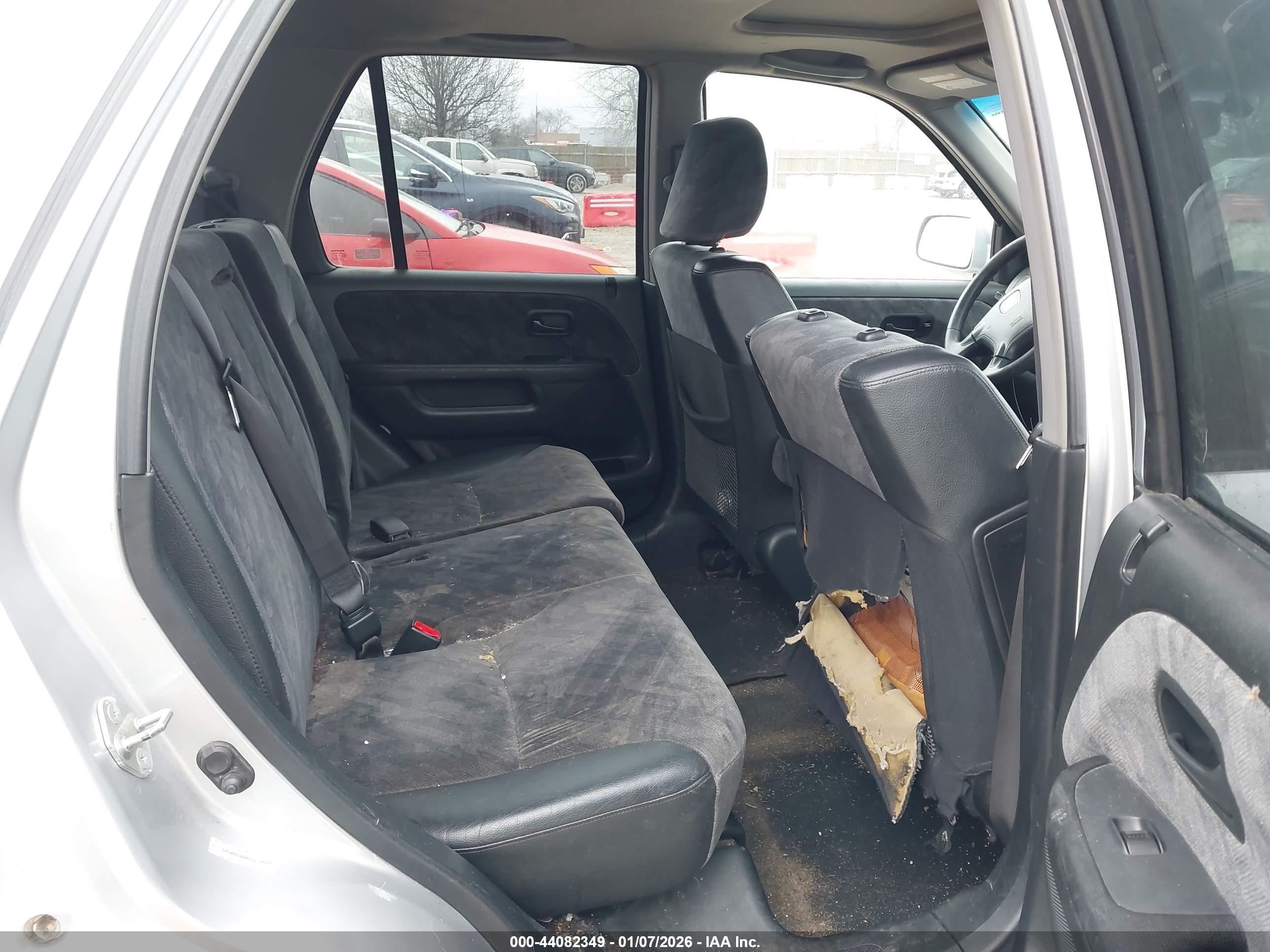 HONDA CR-V image 8