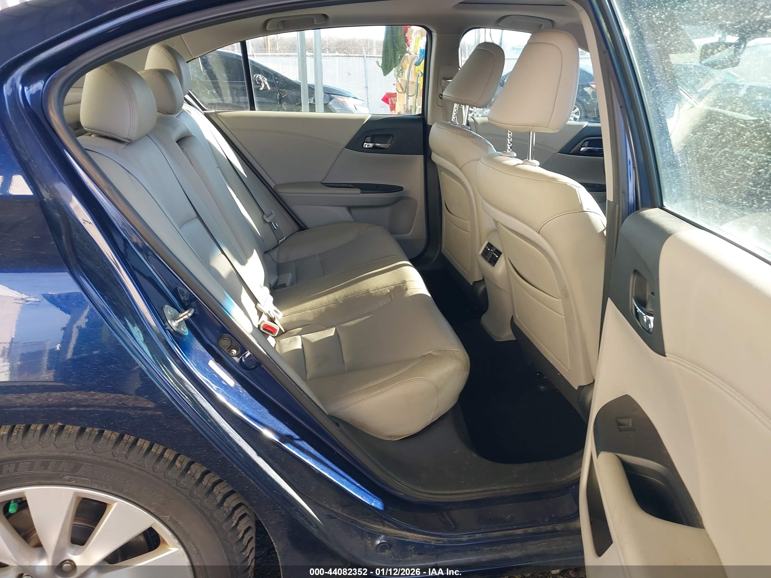 HONDA ACCORD image 8