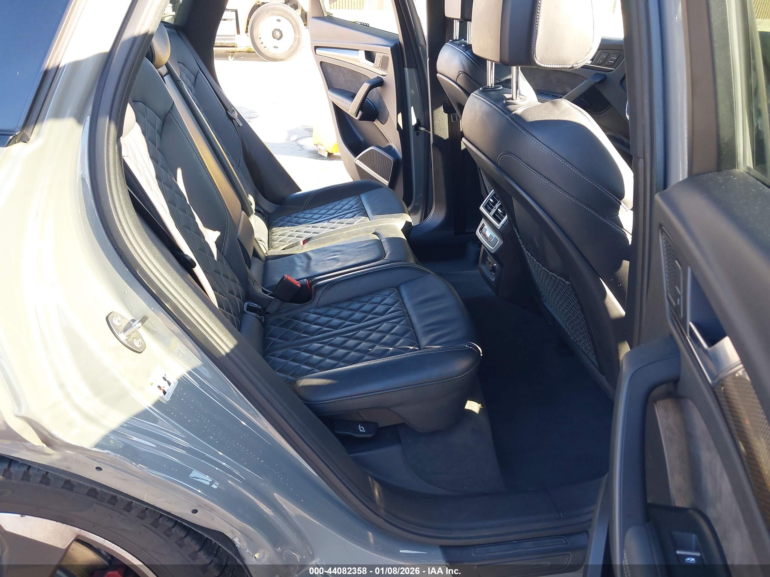 AUDI SQ5 image 8