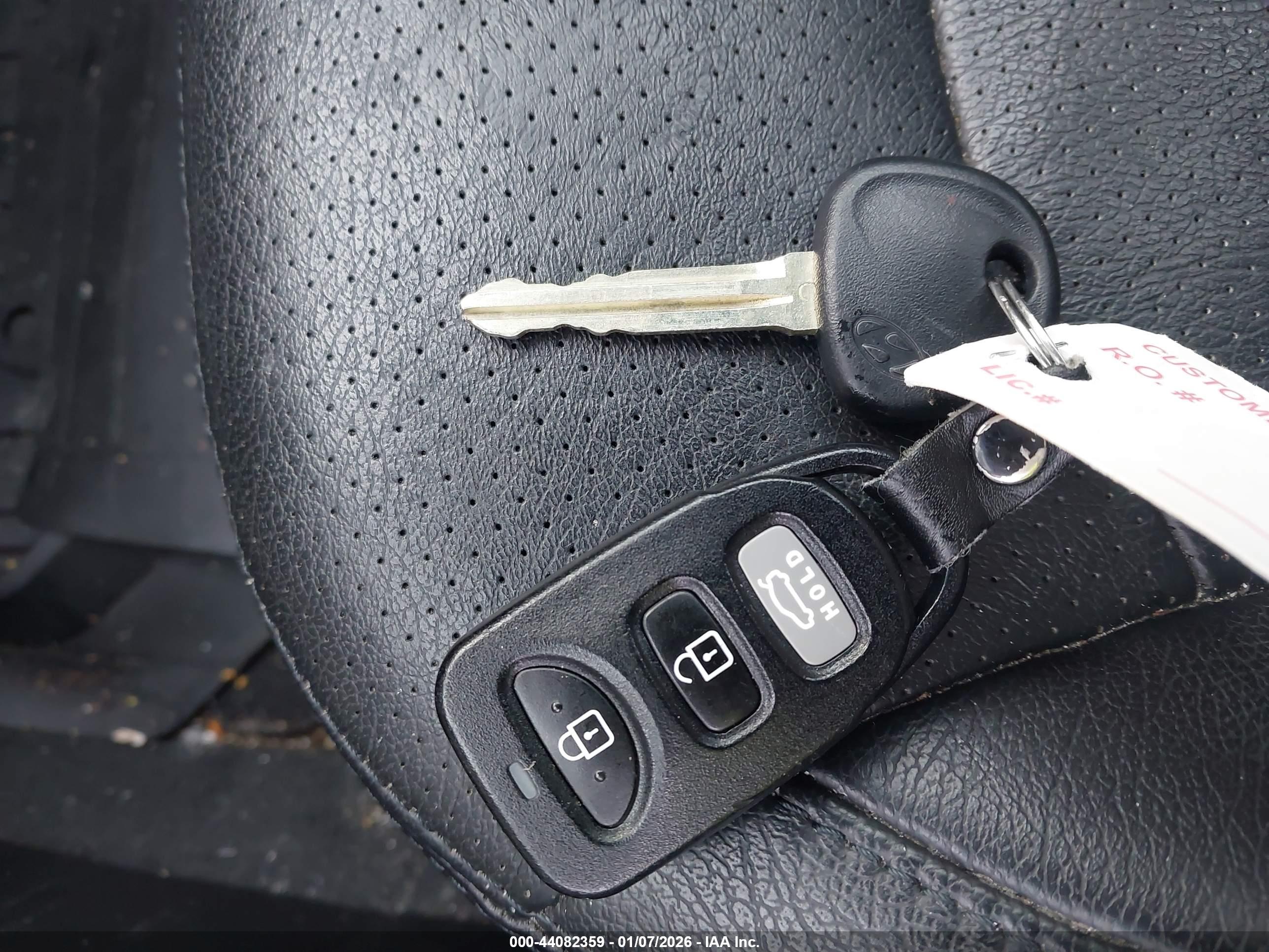 HYUNDAI ELANTRA image 11
