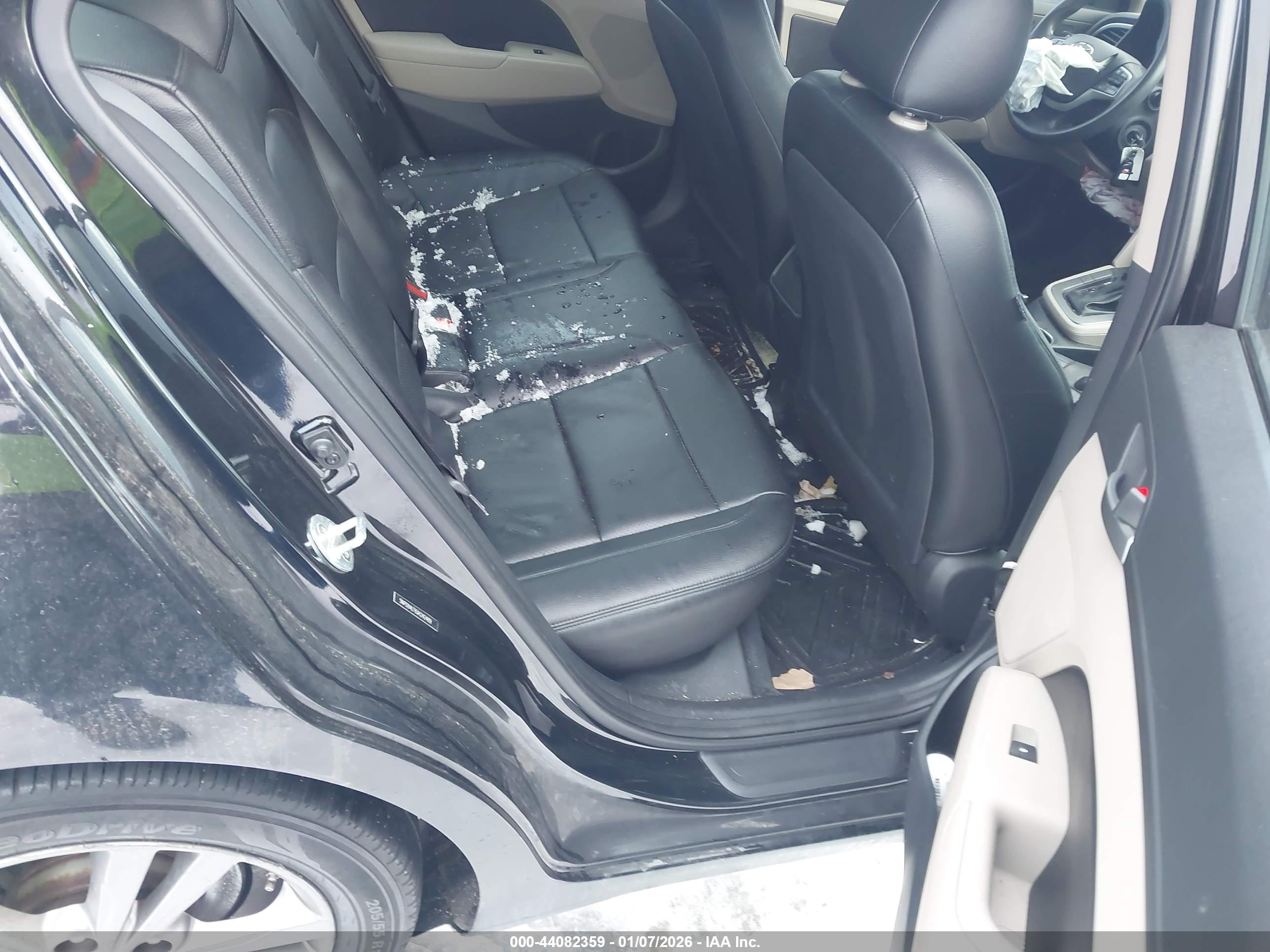 HYUNDAI ELANTRA image 8