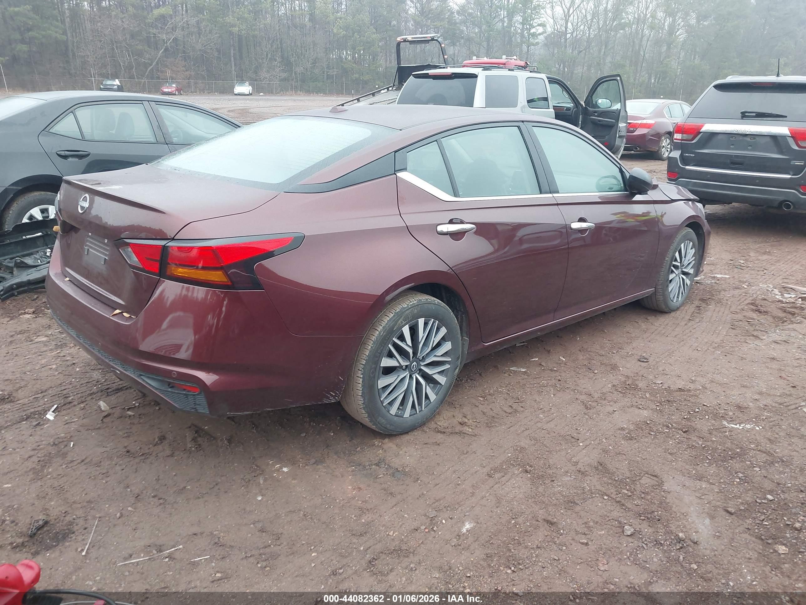 NISSAN ALTIMA image 4
