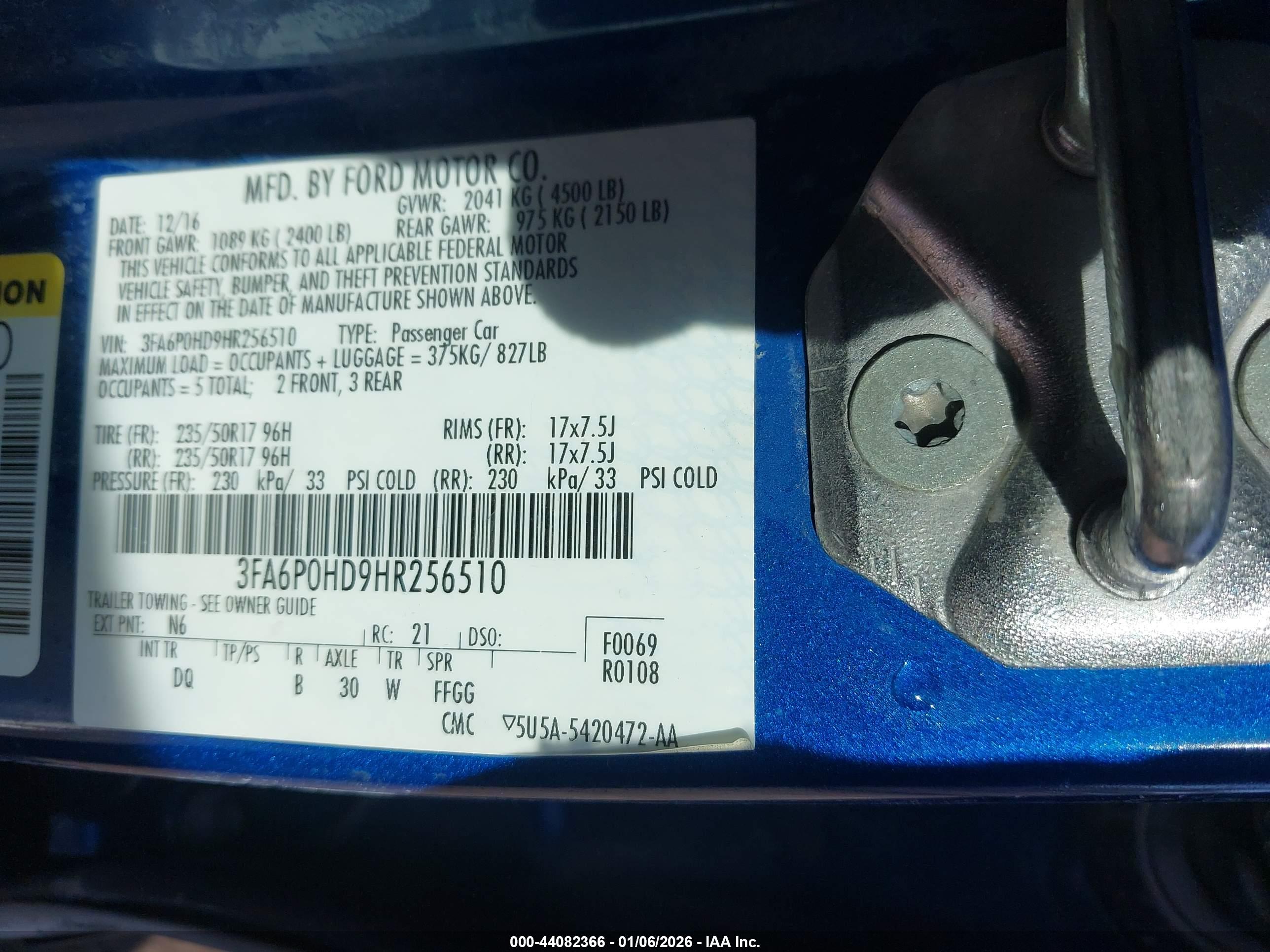 FORD FUSION image 9