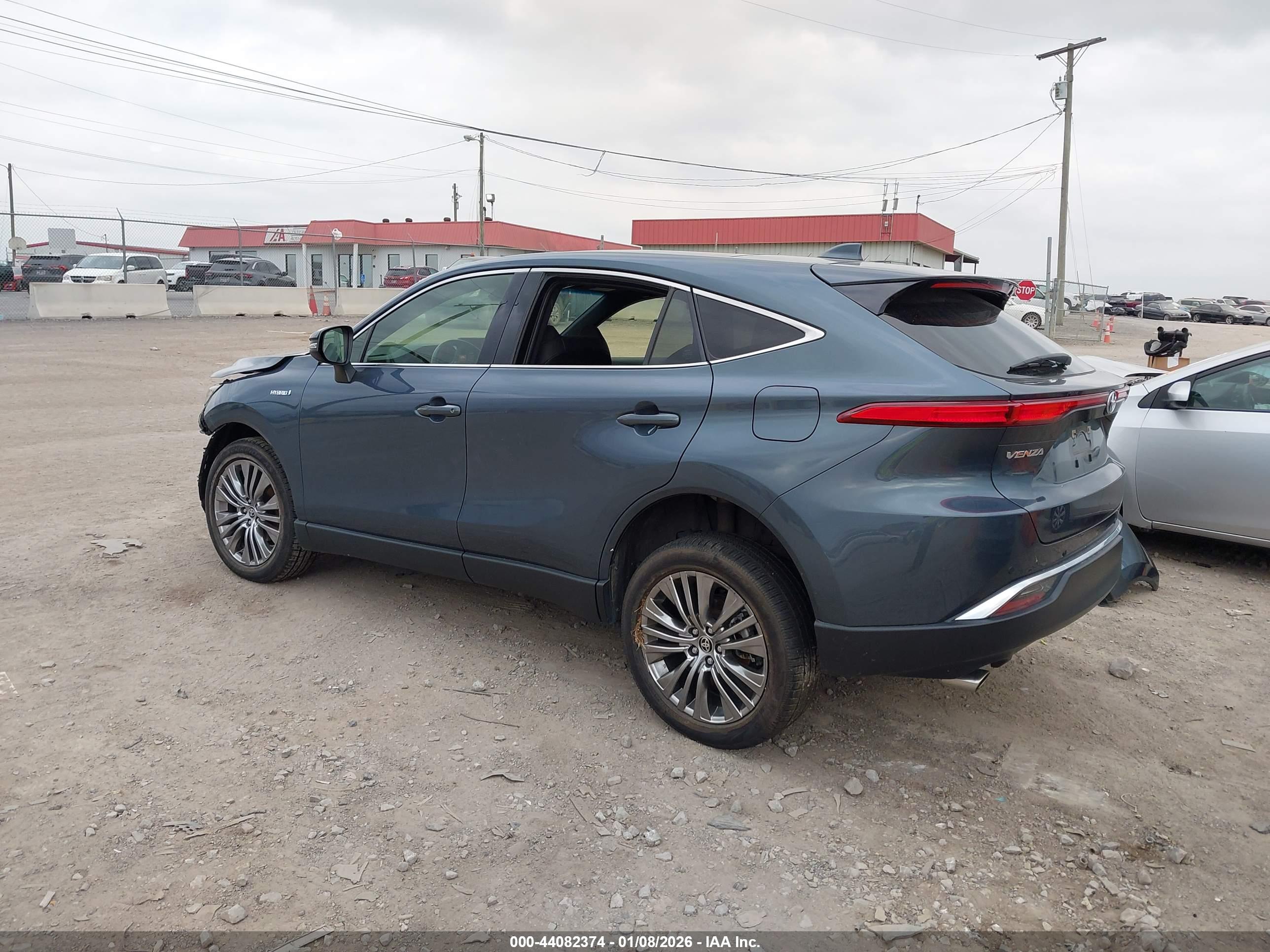 TOYOTA VENZA image 3