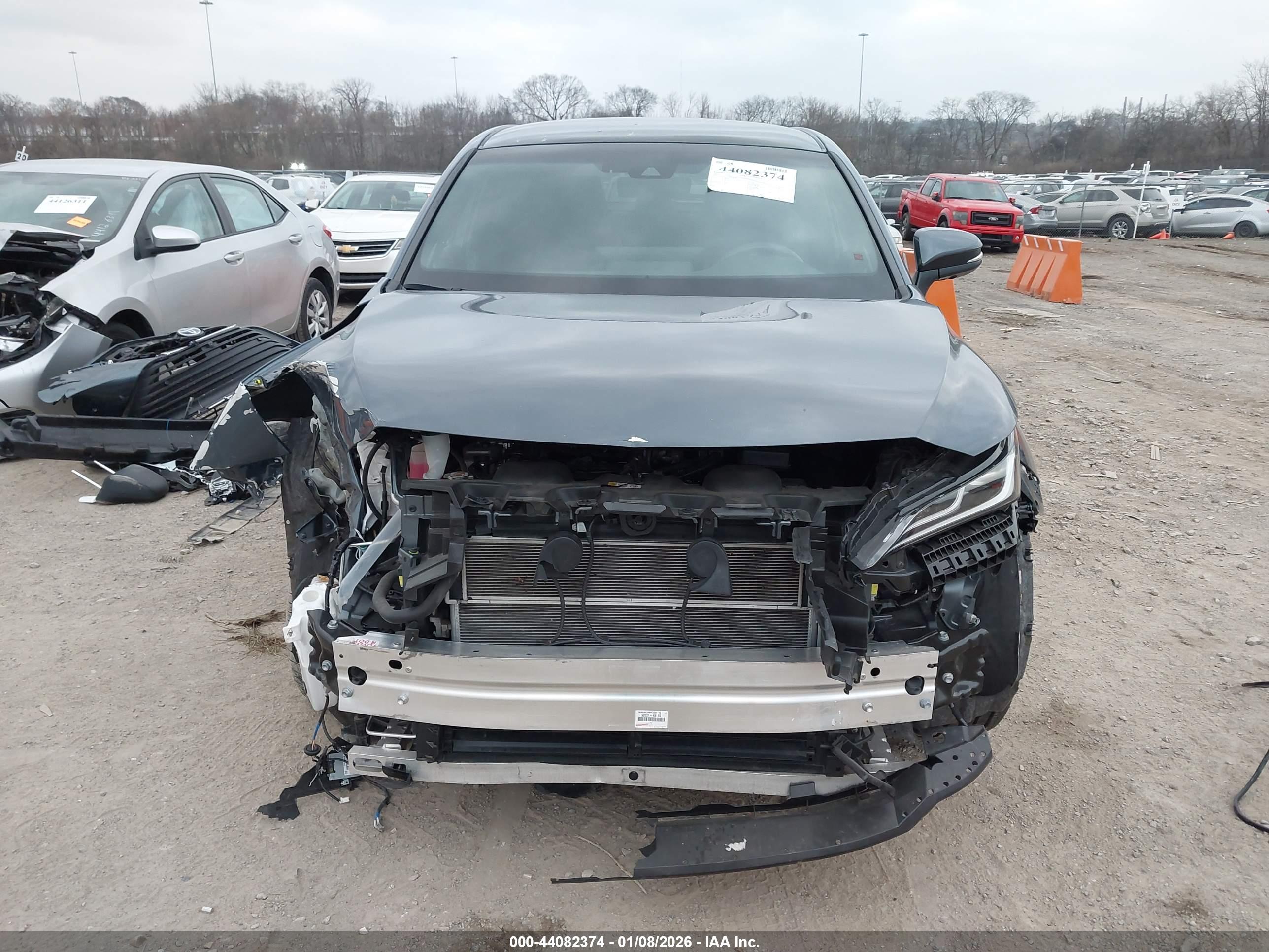 TOYOTA VENZA image 6