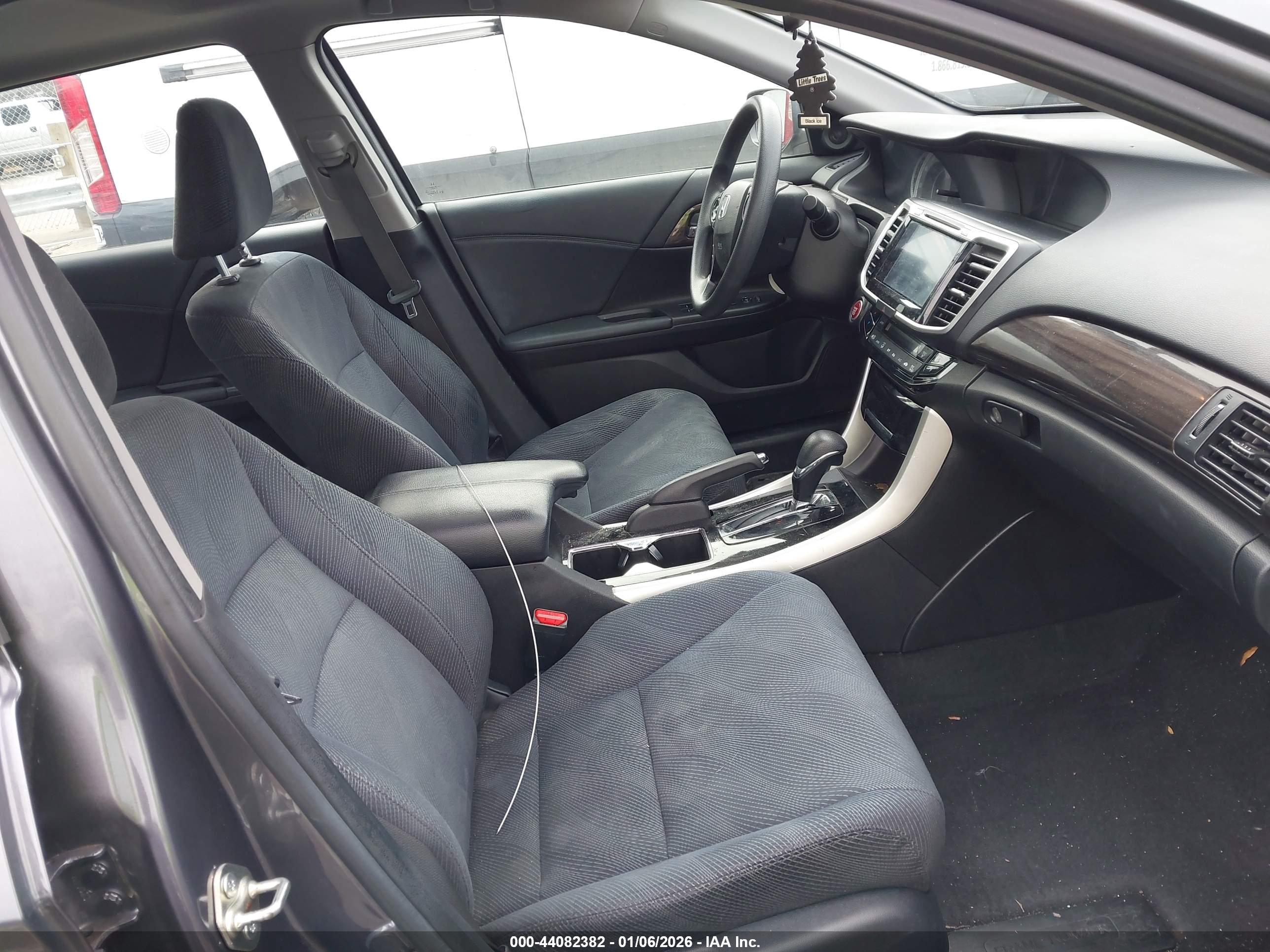 HONDA ACCORD image 5