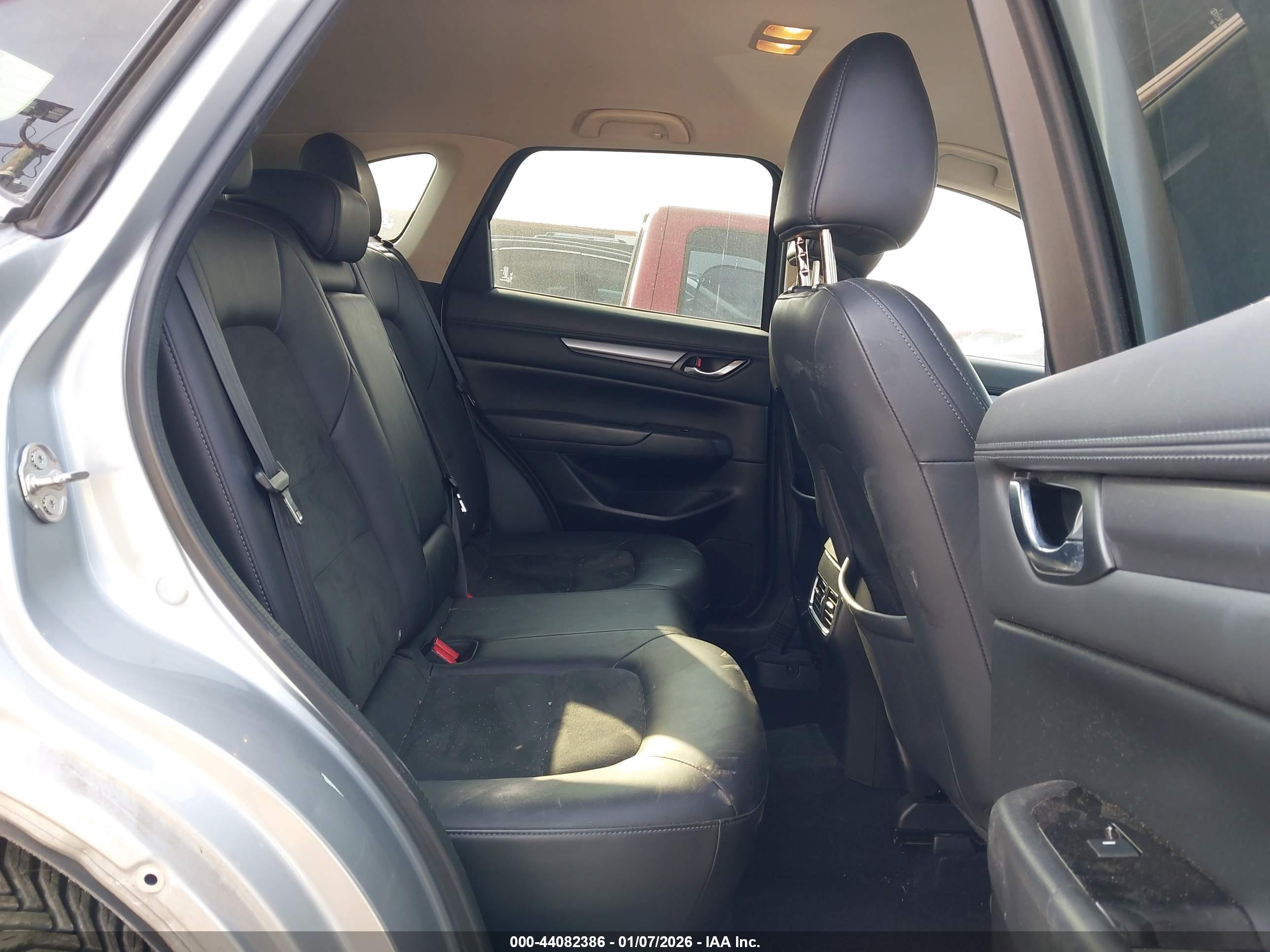 MAZDA CX-5 image 8