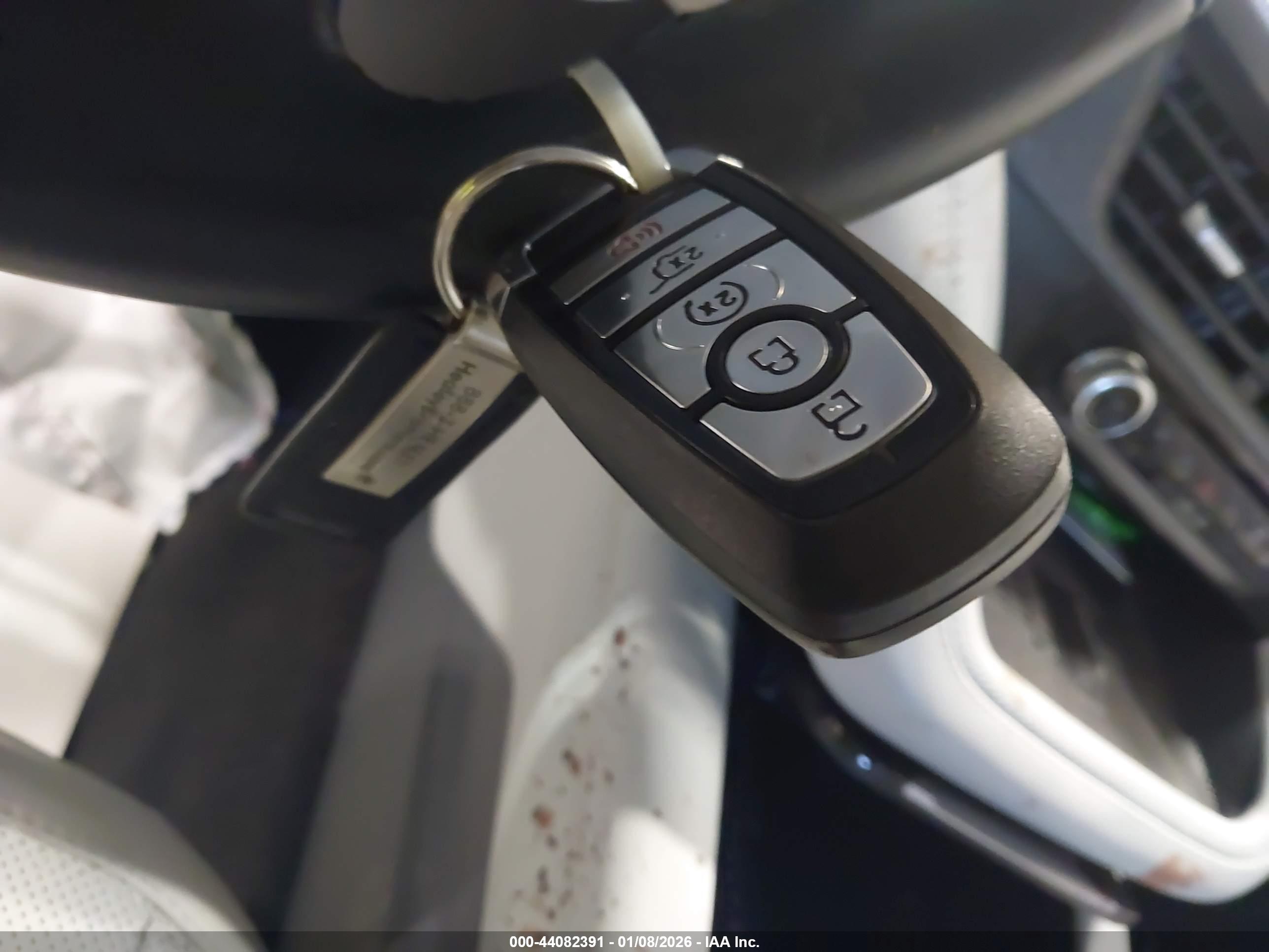 FORD EXPLORER image 11
