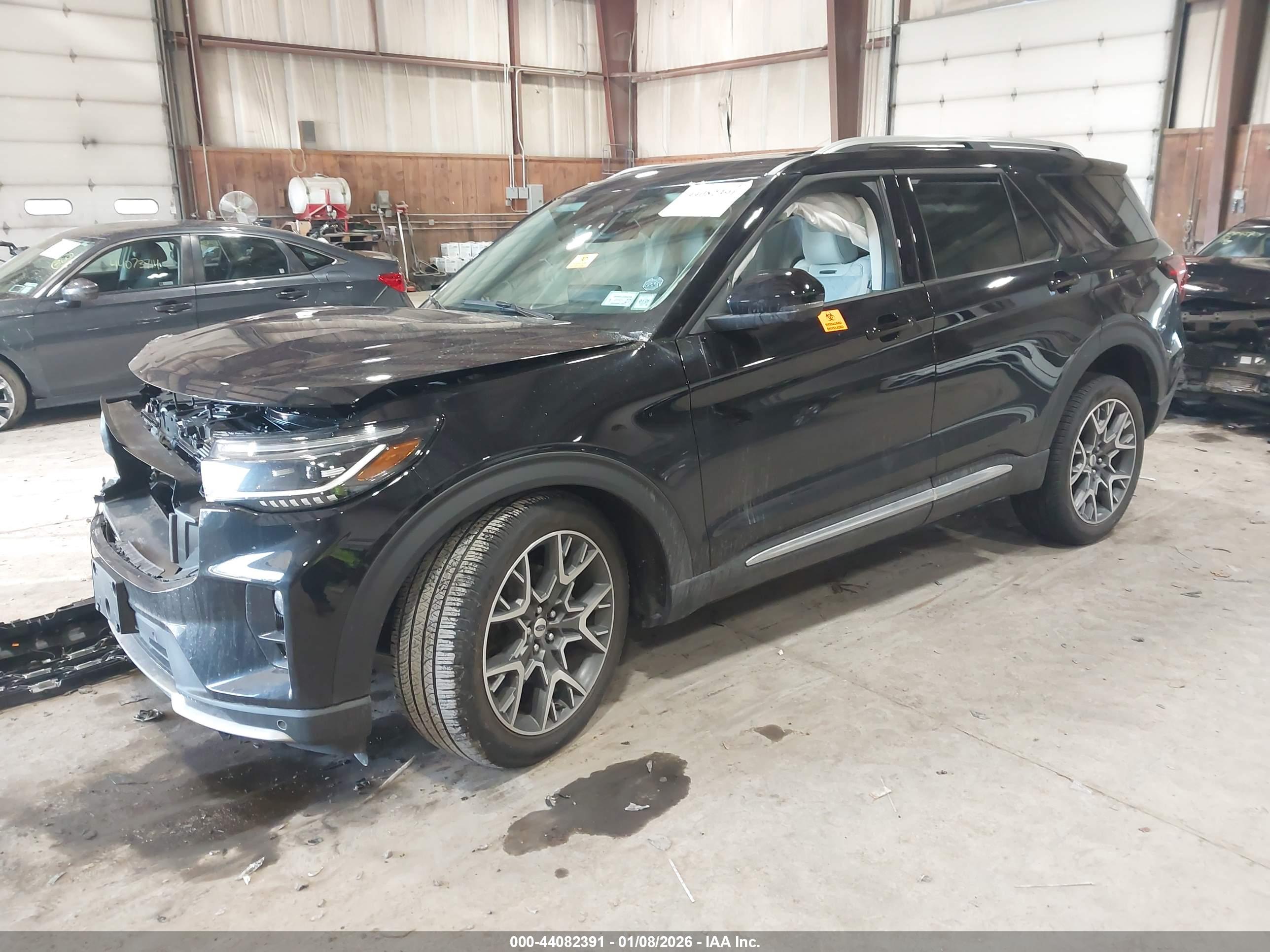 FORD EXPLORER image 2