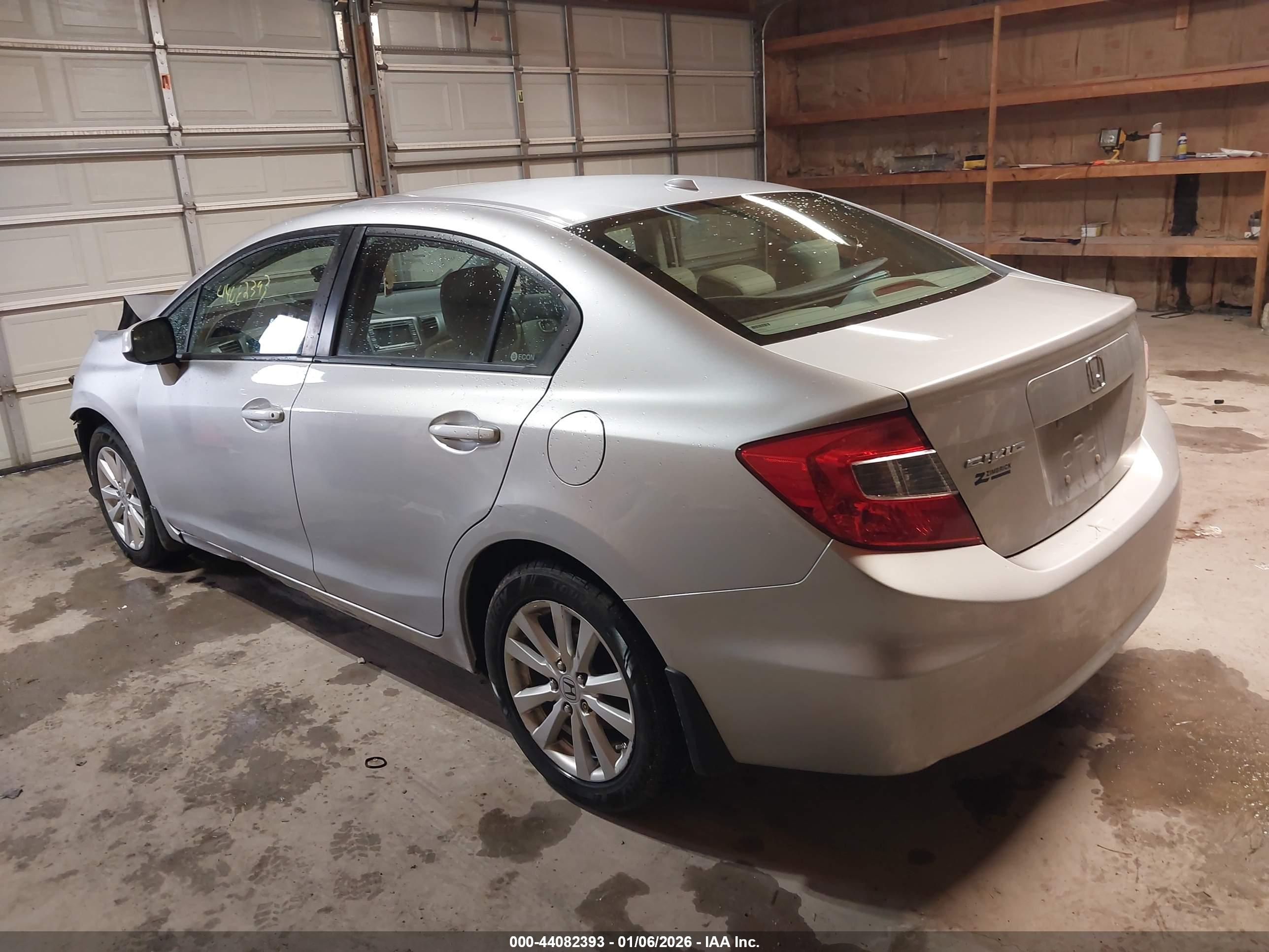HONDA CIVIC image 3