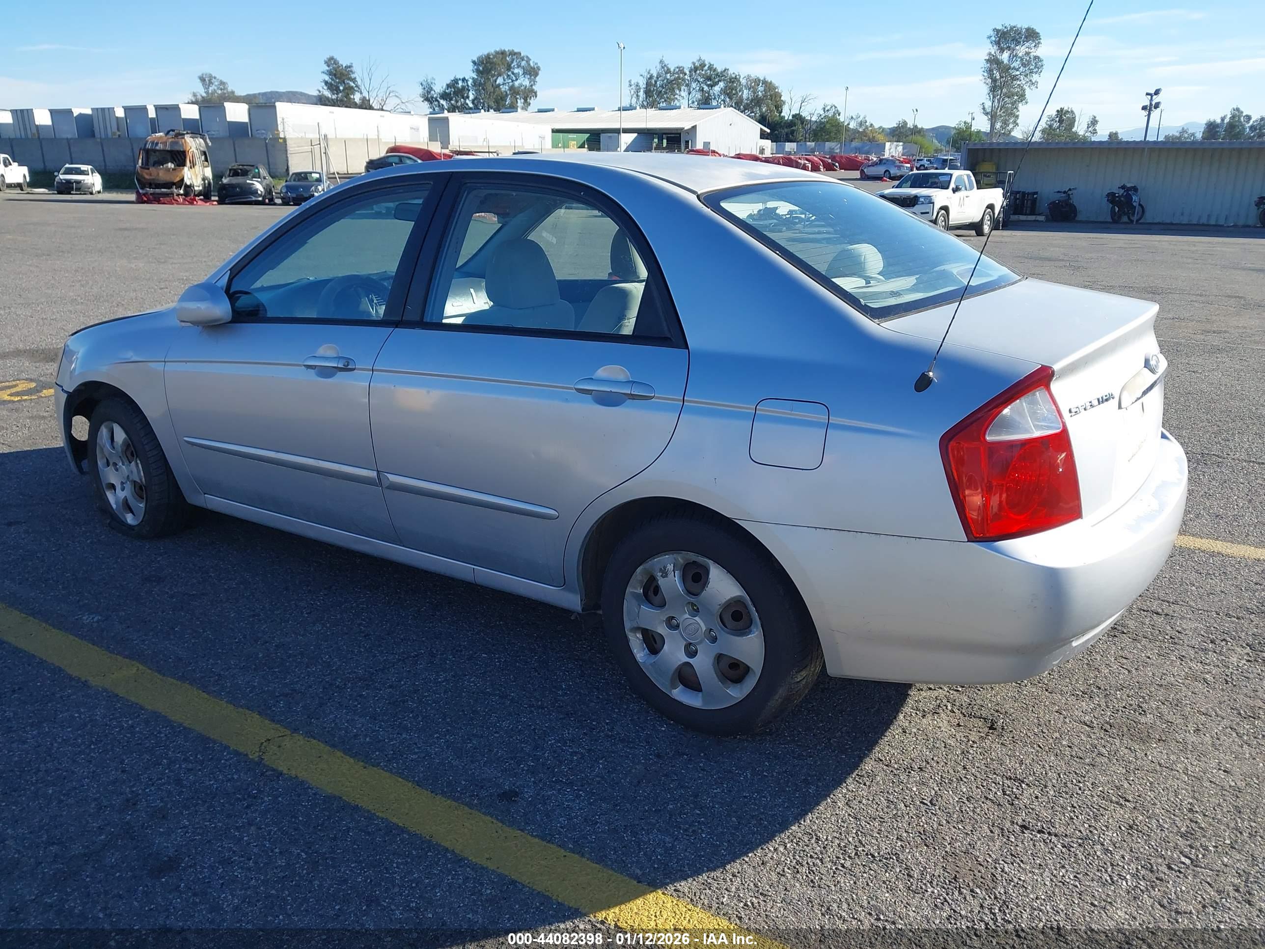 KIA SPECTRA image 3
