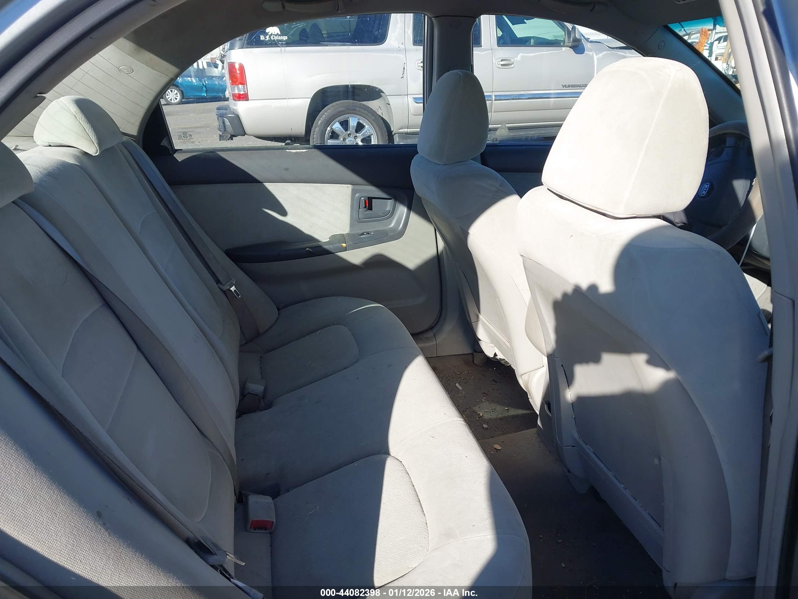 KIA SPECTRA image 8