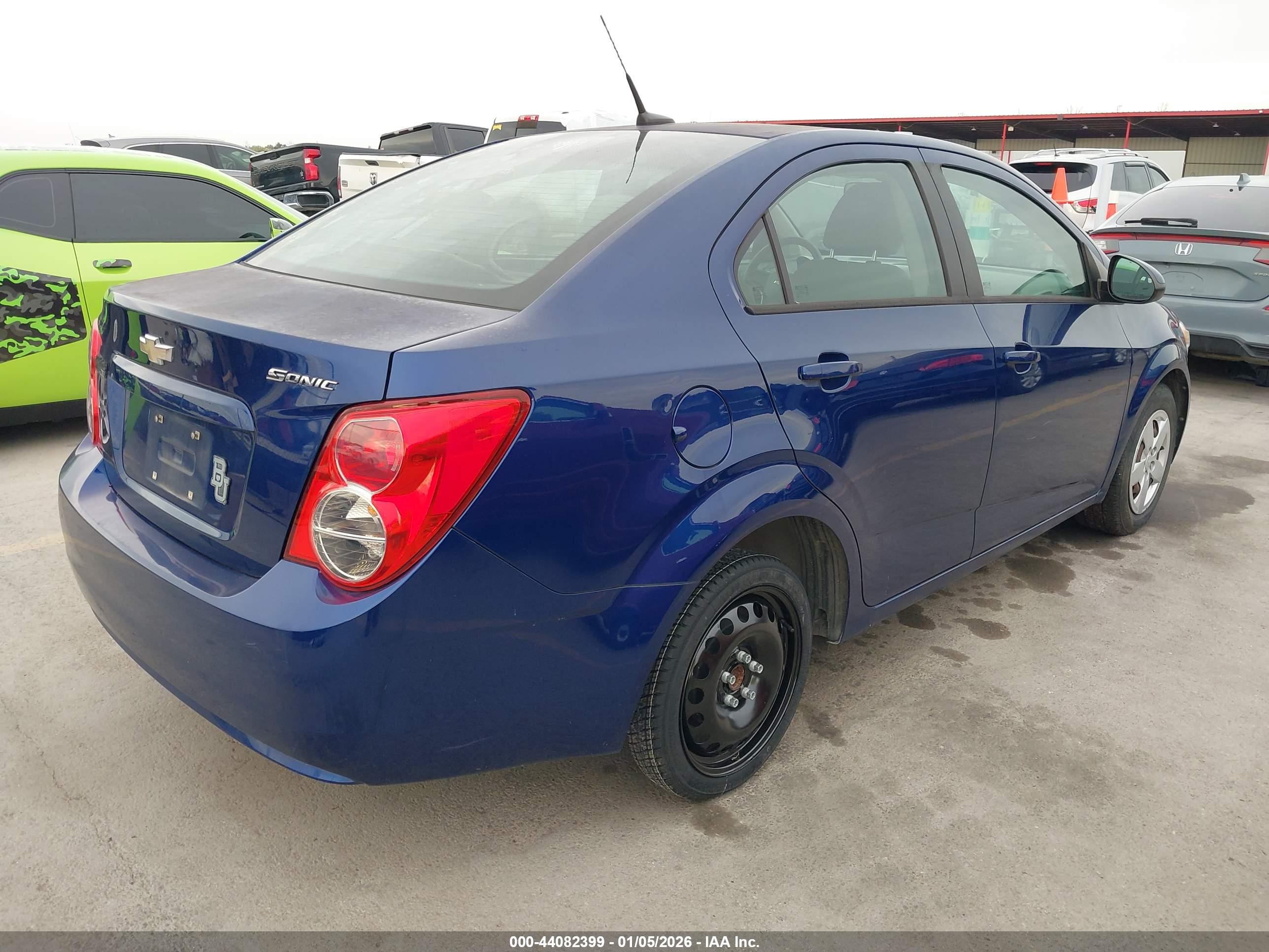 CHEVROLET SONIC image 4
