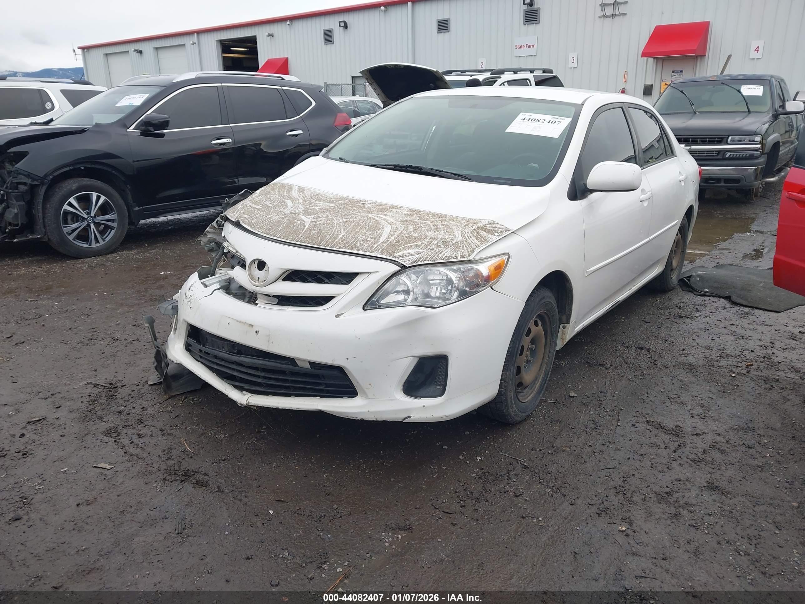 TOYOTA COROLLA image 2