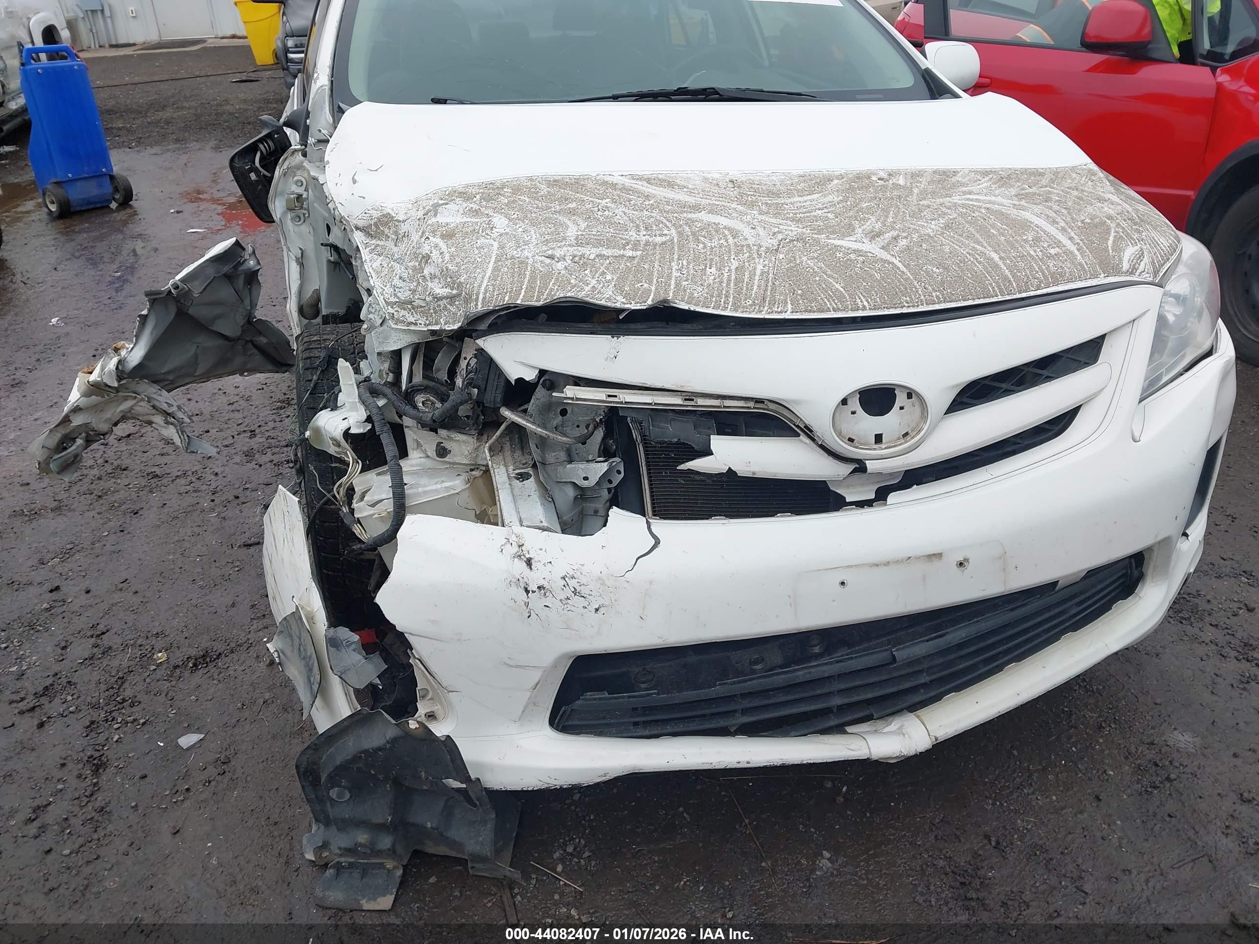 TOYOTA COROLLA image 6