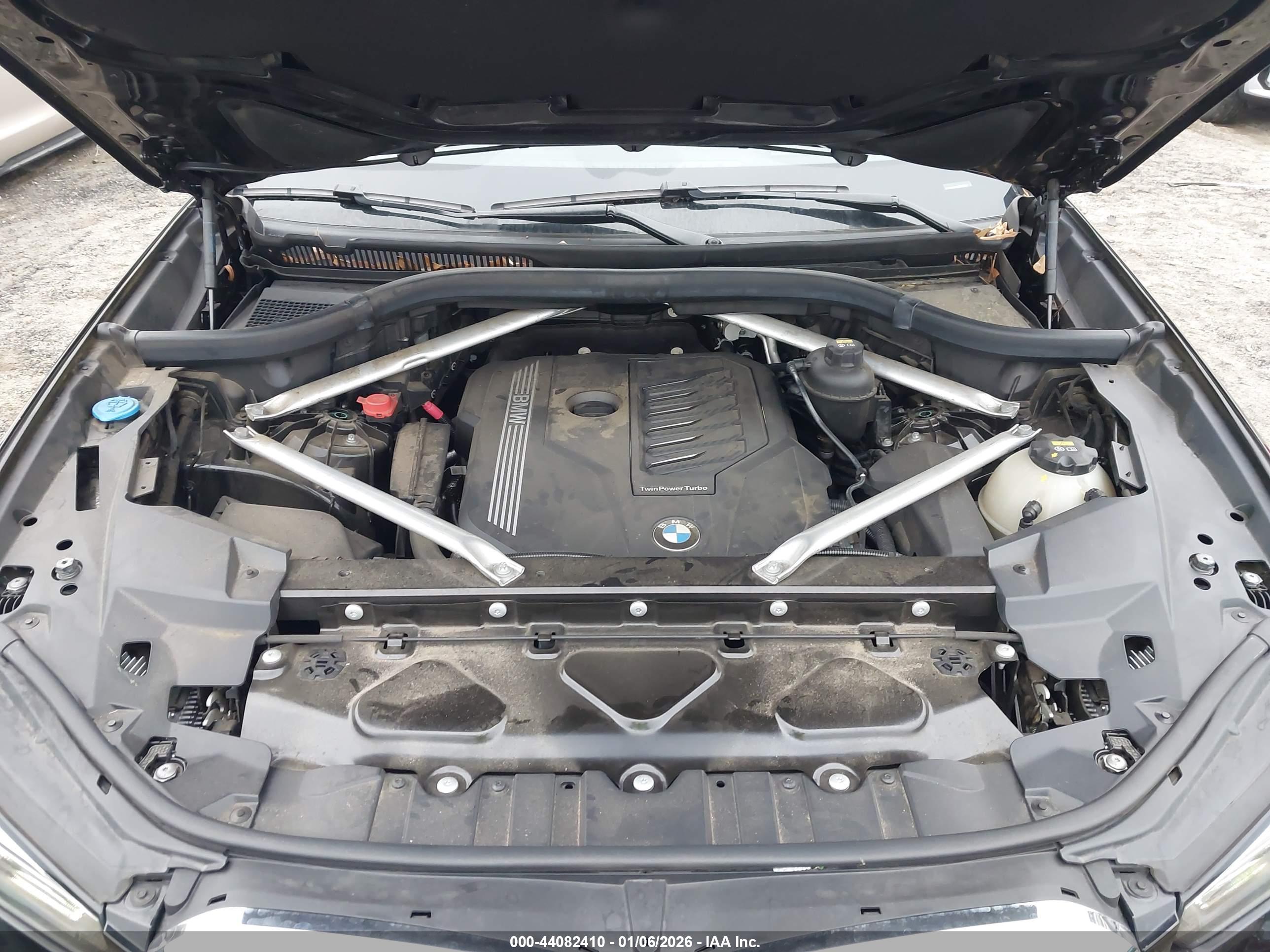 BMW X5 image 10