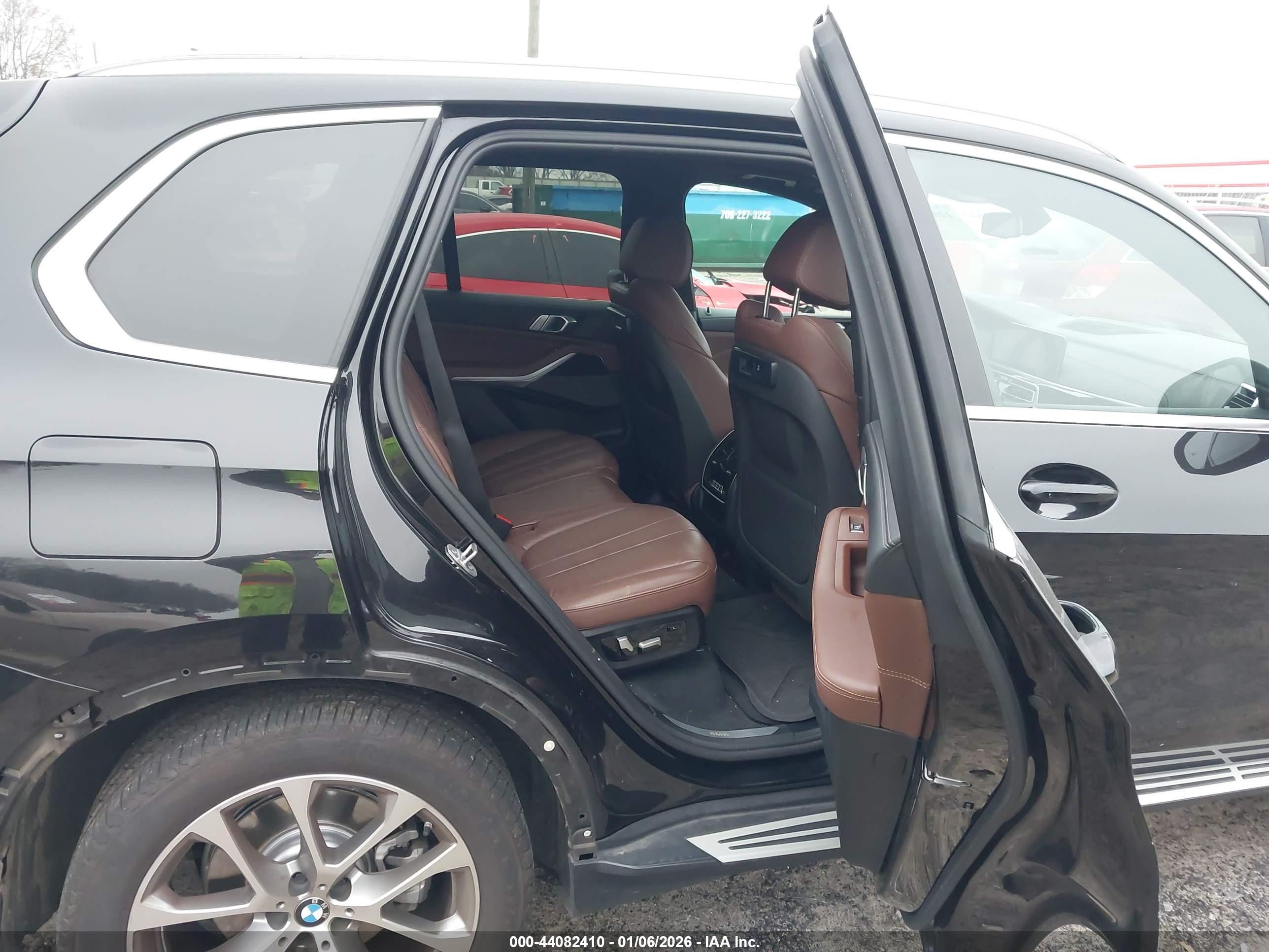 BMW X5 image 8