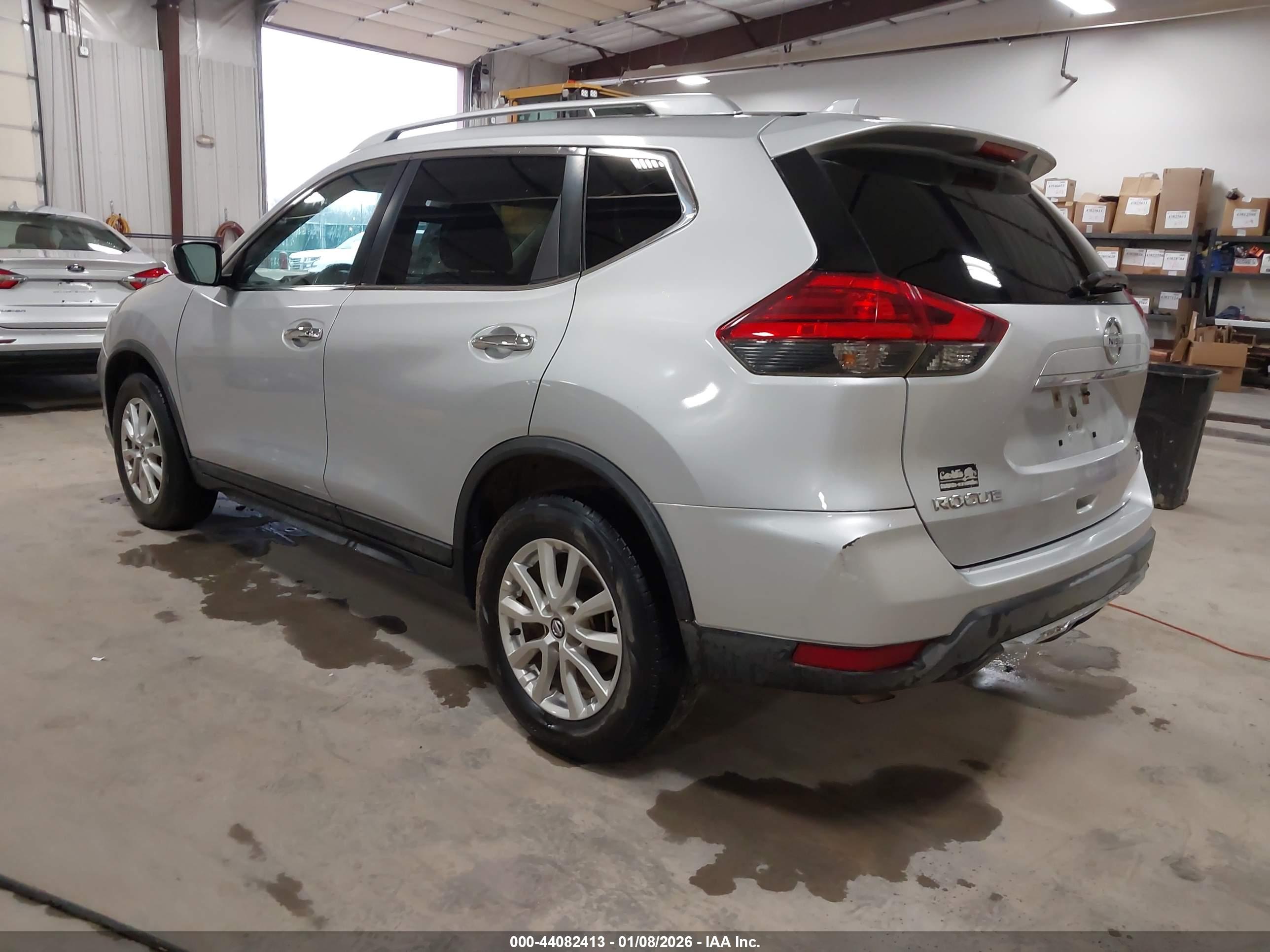 NISSAN ROGUE image 3