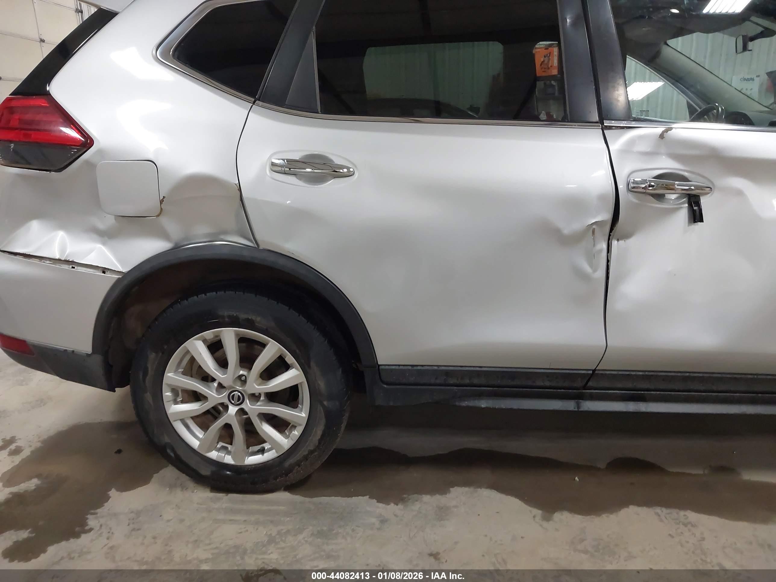 NISSAN ROGUE image 6