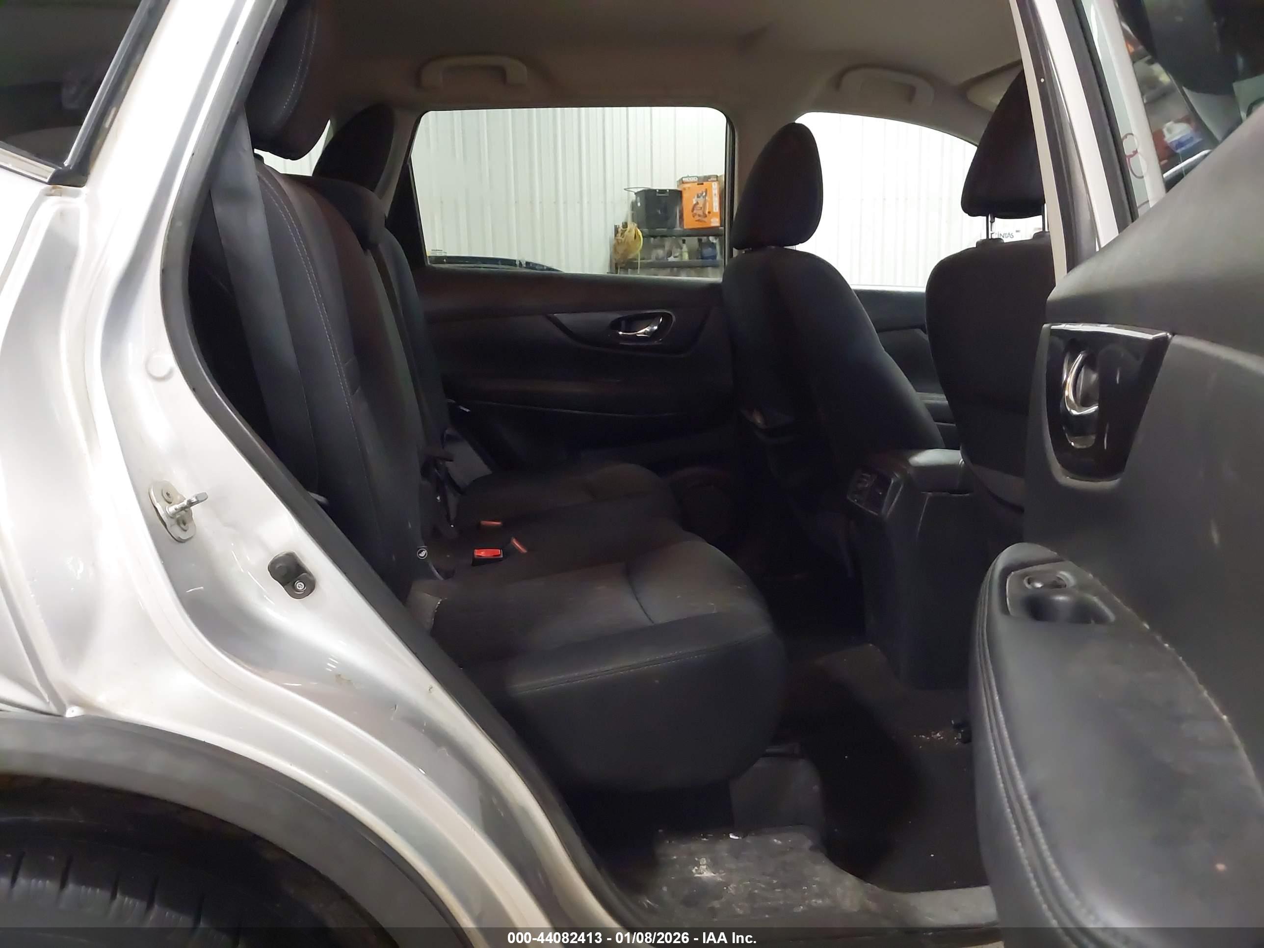 NISSAN ROGUE image 8