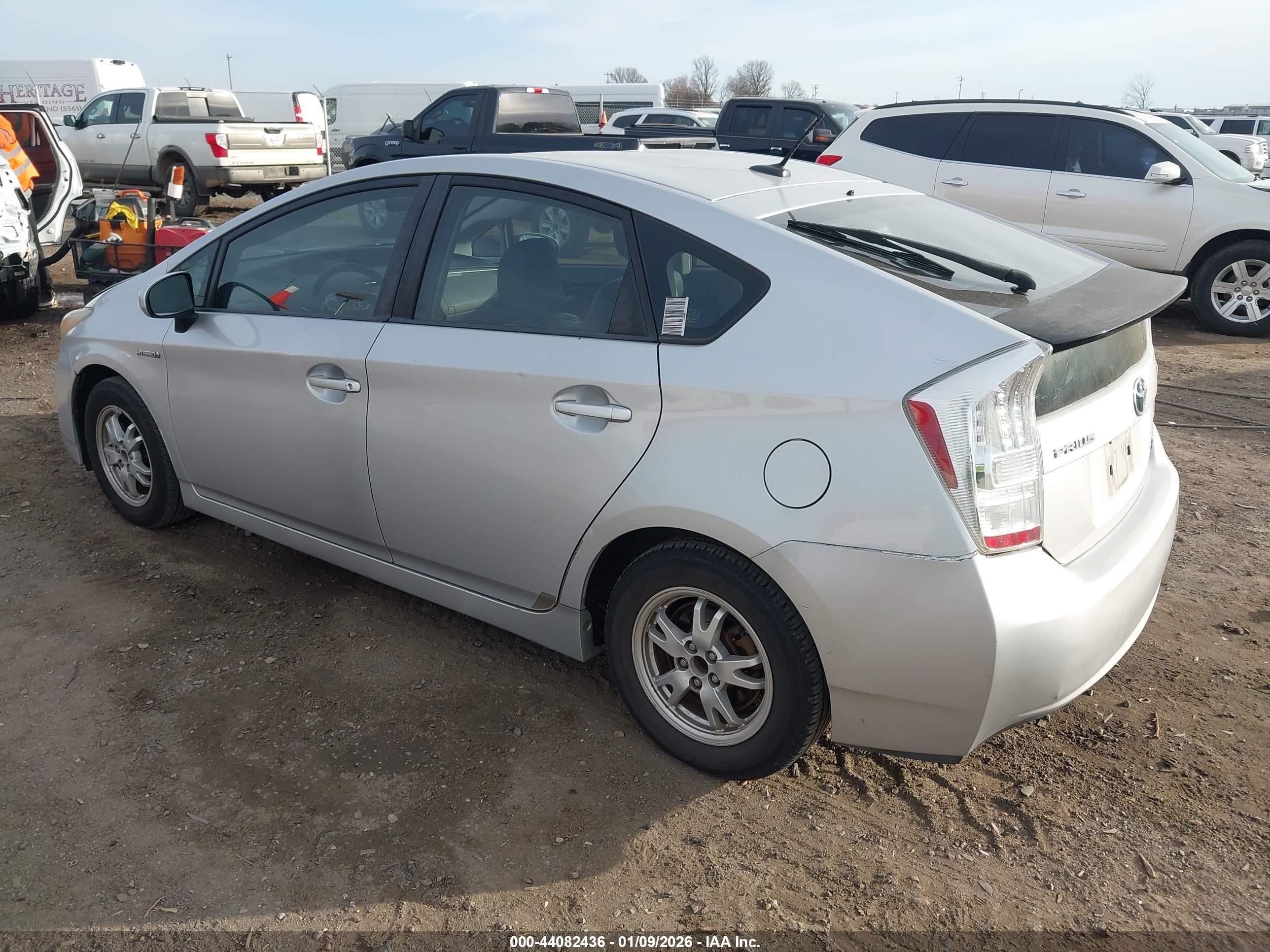 TOYOTA PRIUS image 3