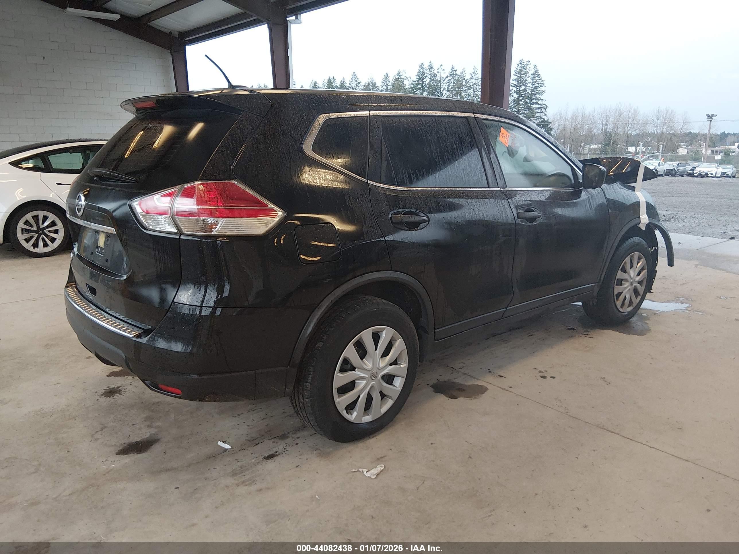 NISSAN ROGUE image 4